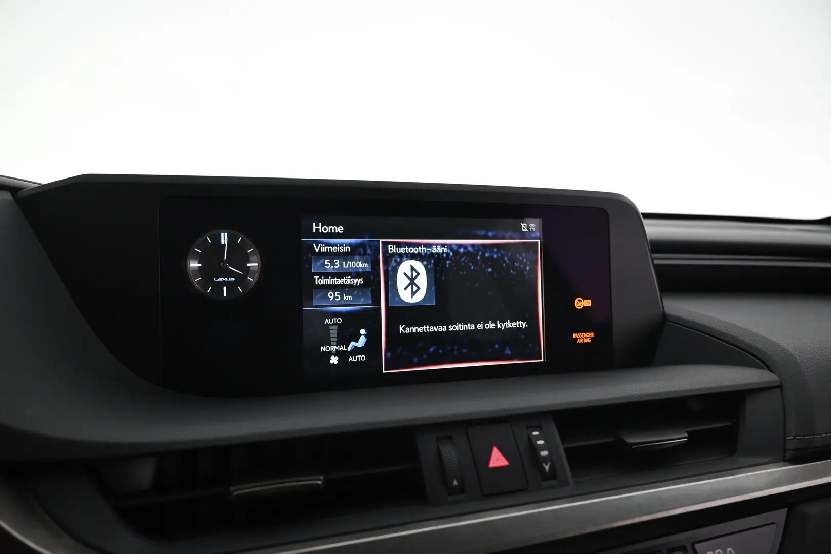 Car Image - iDVTGOn2b5sG4IIegPqFf