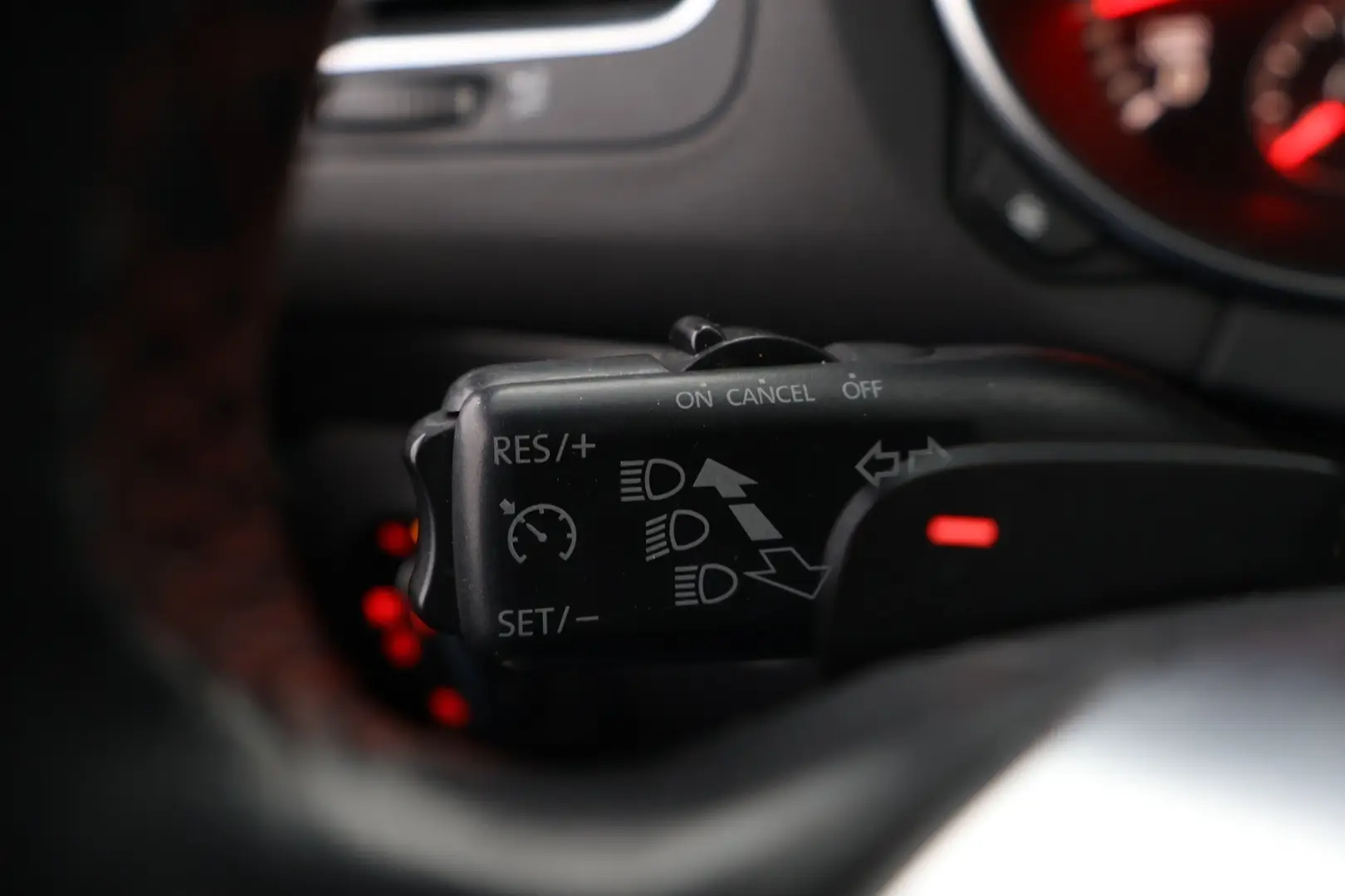 Car Image - 39RWFtxfqNGxVJLRYmLmDo