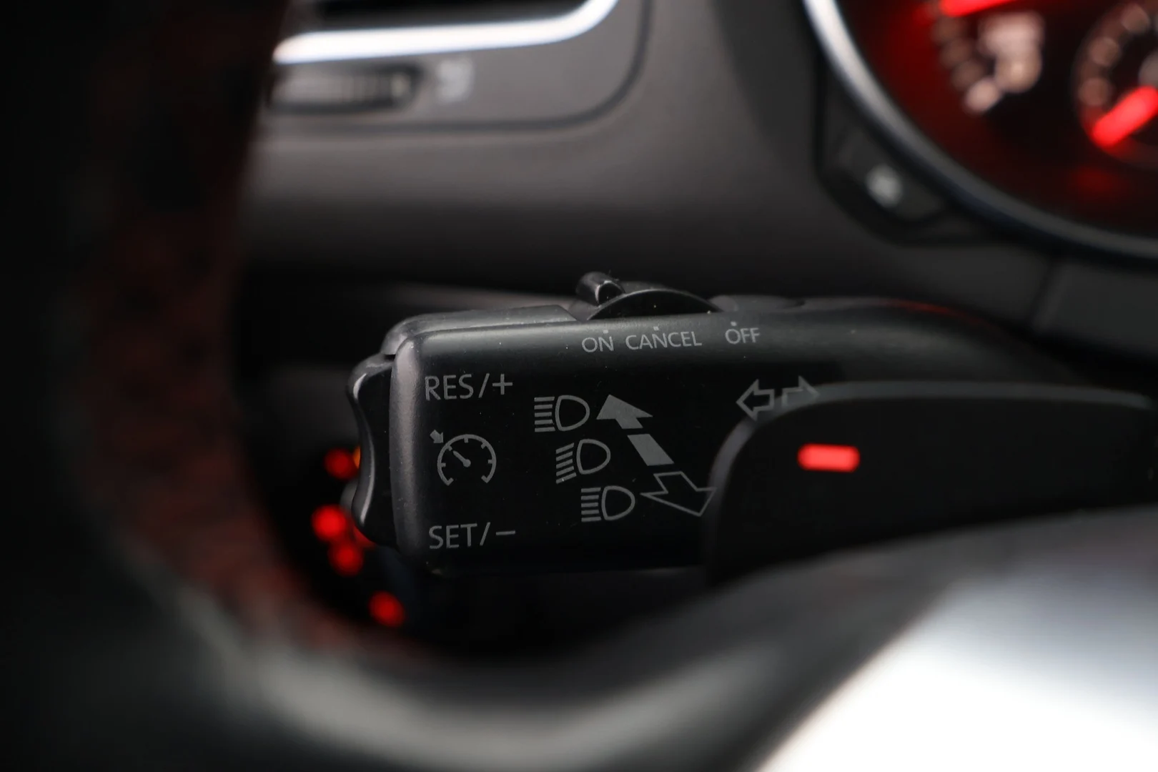 Car Image - 39RWFtxfqNGxVJLRYmLmDo