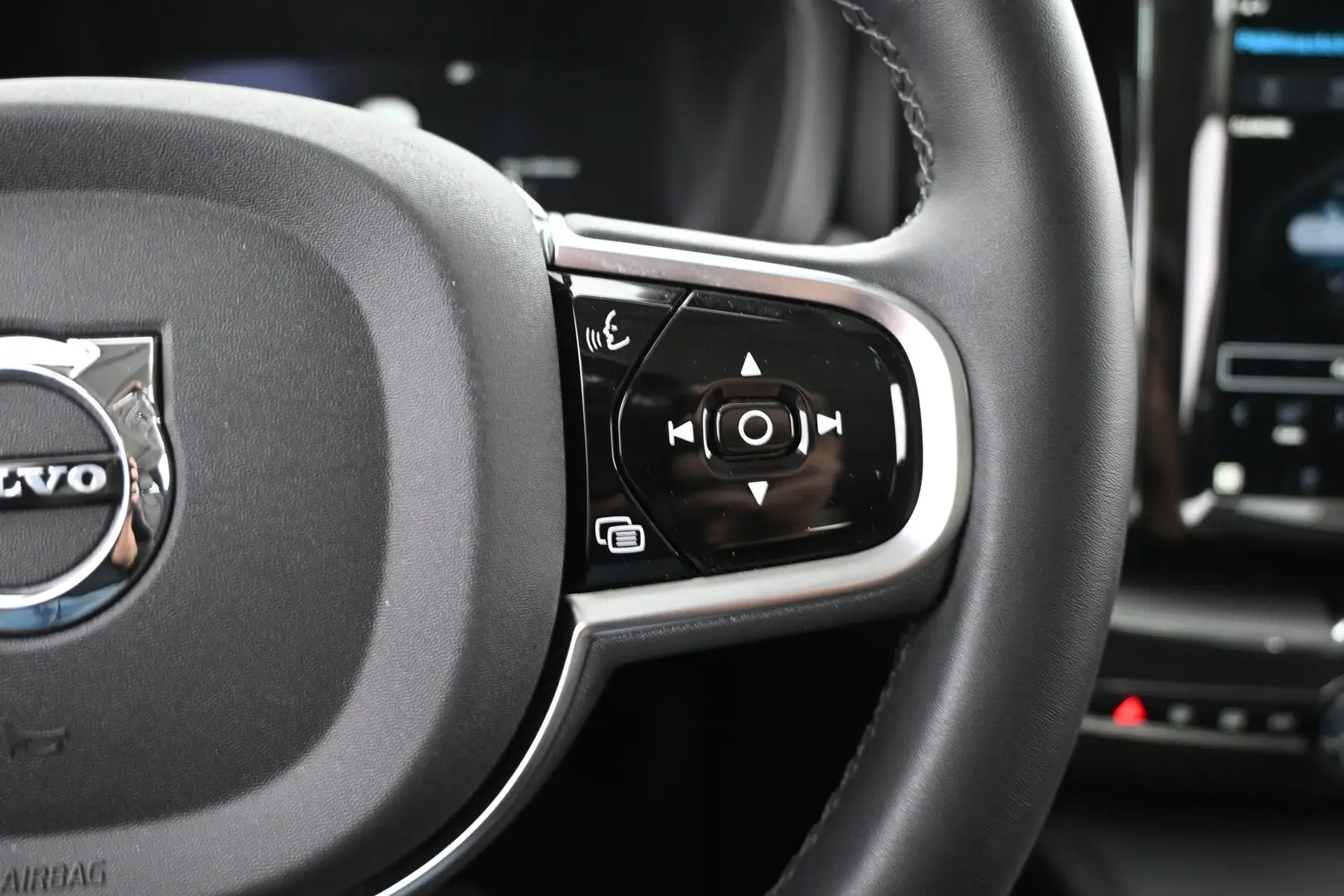 Car Image - 1pq3wzvfU8HfbT4Rzlhwbg