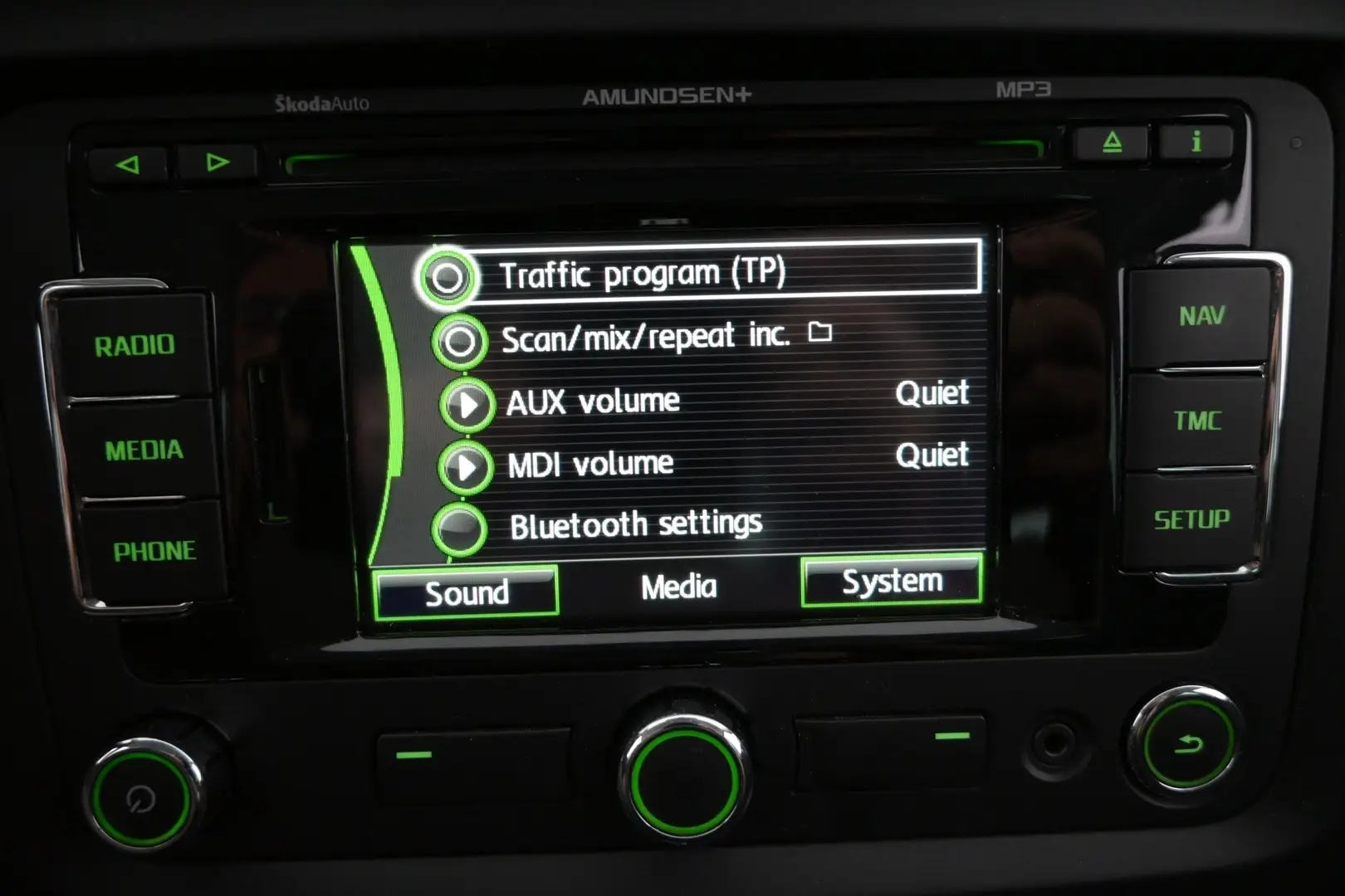 Car Image - 2PC6GuwtsRp4KBxNtkSQeV