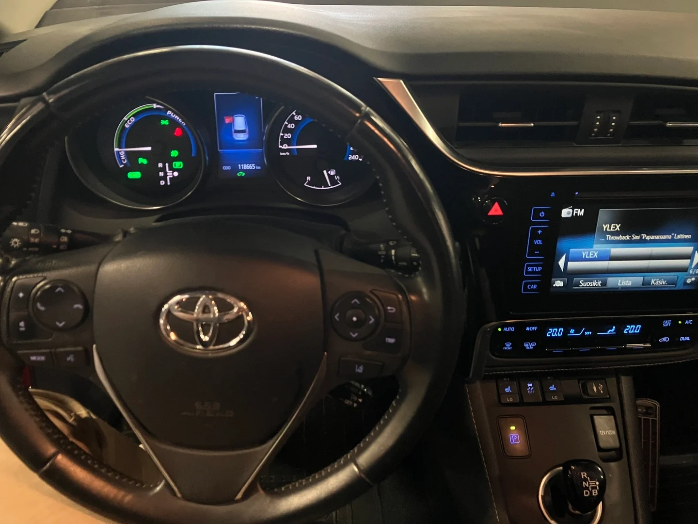 Car Image - 2Da5dn5oBneMDX8jn6gEsA