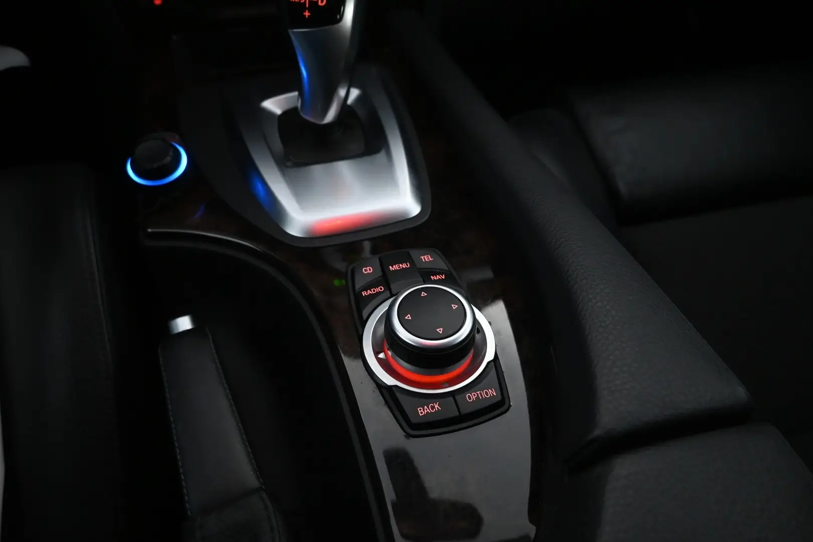 Car Image - 4Xm2TFTlKW9MHmhzknTp1O