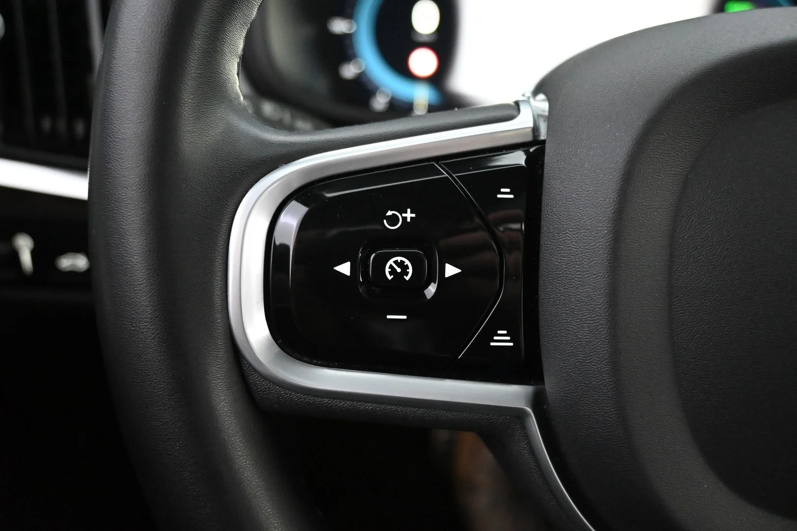 Car Image - 3lOj9wuOTHTSIPb00hsc7W
