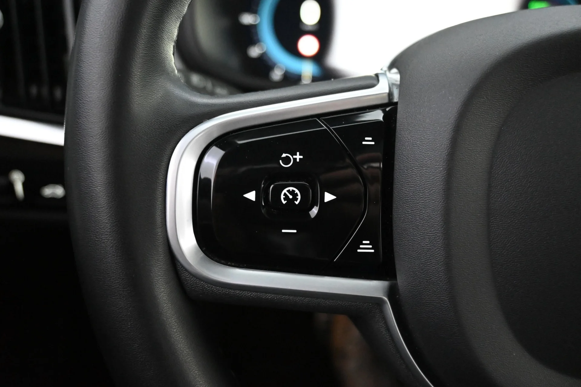 Car Image - 3lOj9wuOTHTSIPb00hsc7W