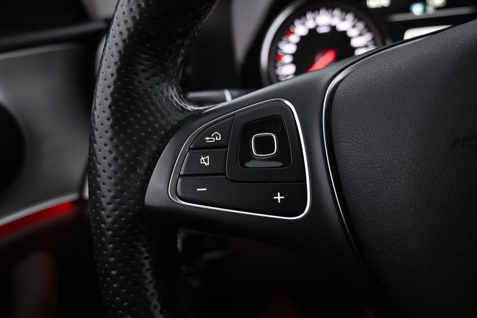 Car Image - 1QKCNIZkk4veKM7L0tP5DW