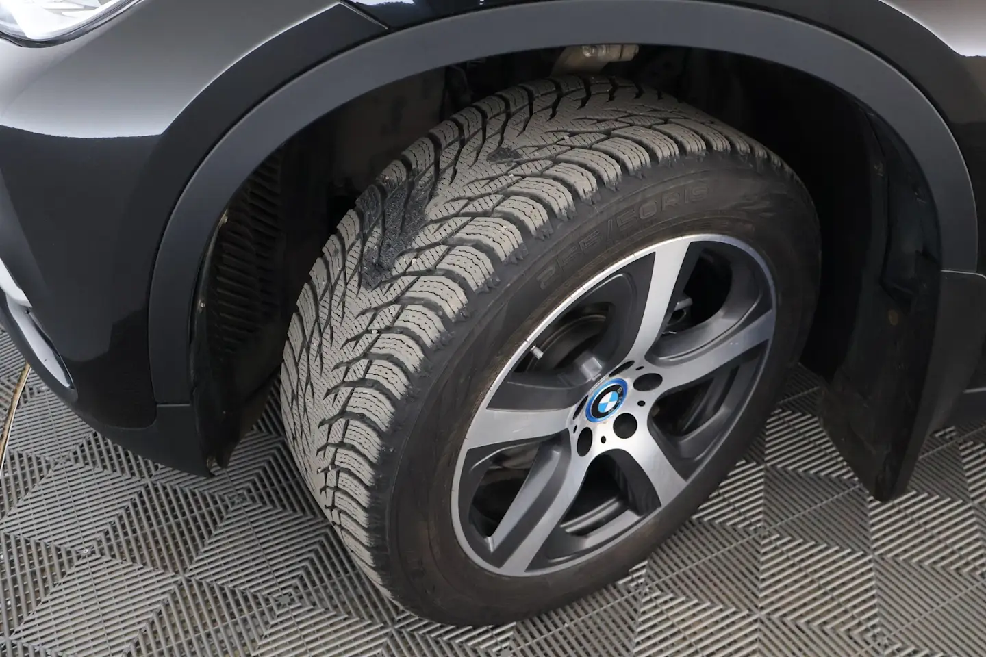 Car Image - 6HGq9ksO9Ac5tXdhEDDBIs