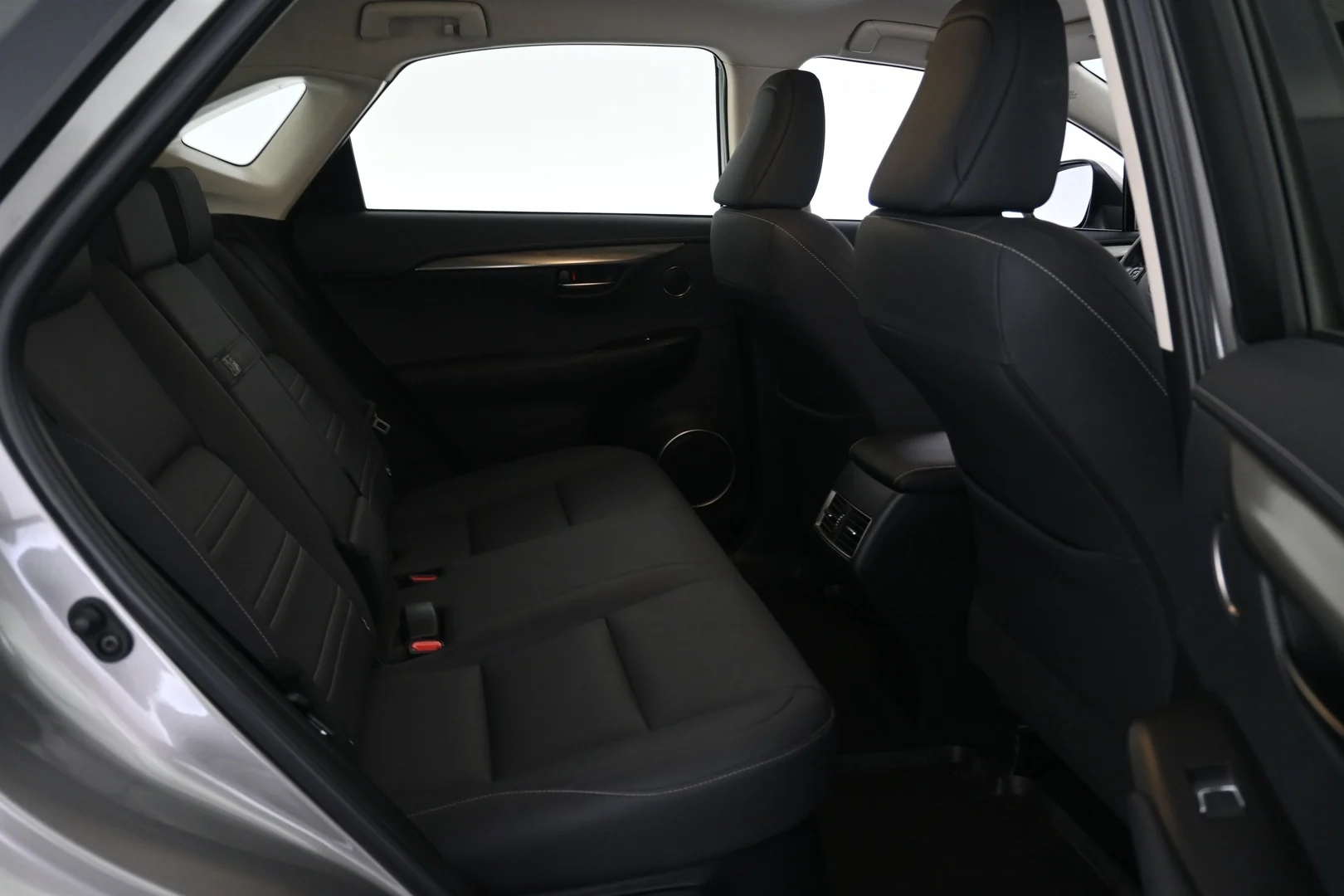 Car Image - 34WyQeqLqACOFq58wxvXPr