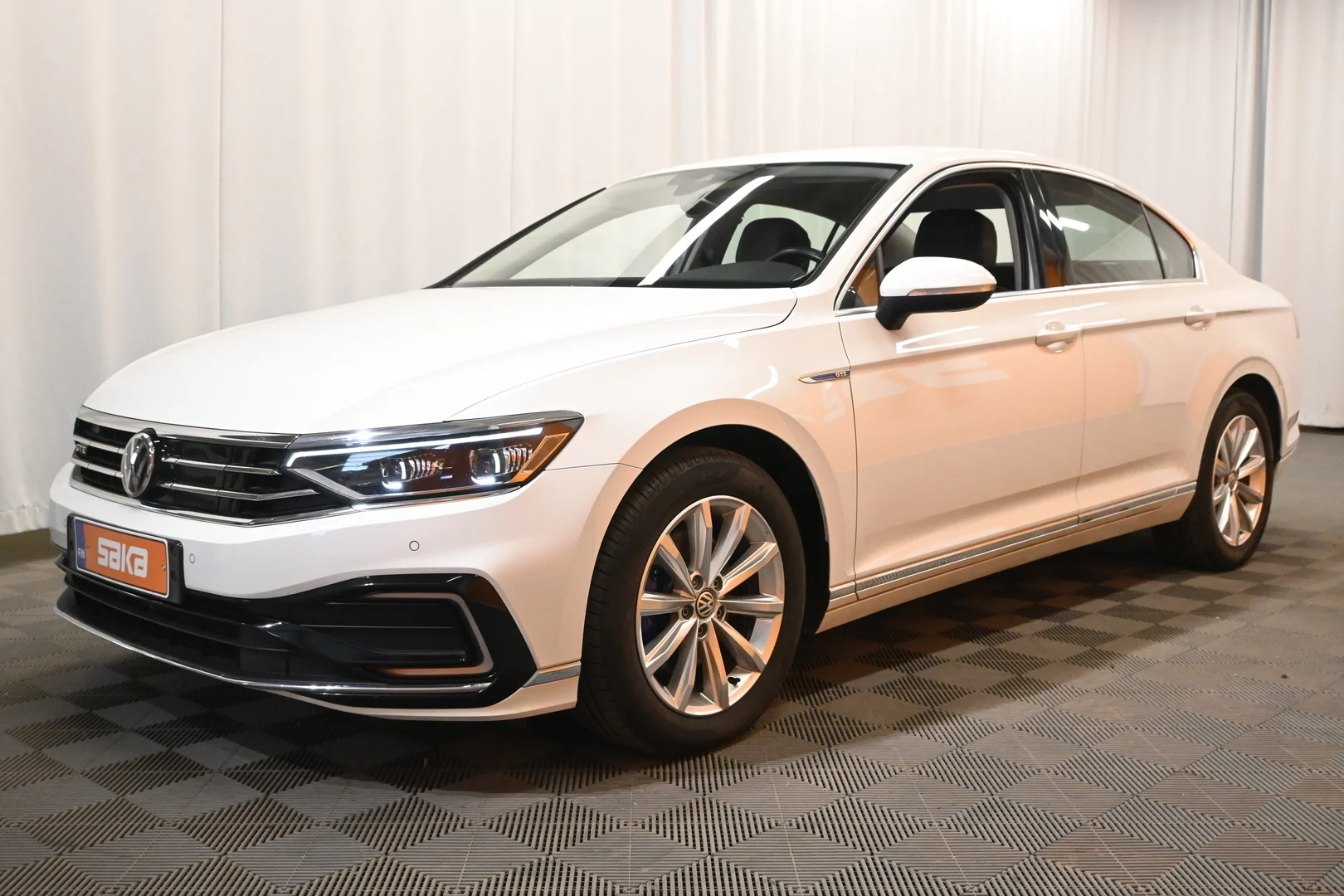Car Image - 5kXnxKDKbmtKuM54jtUYa6
