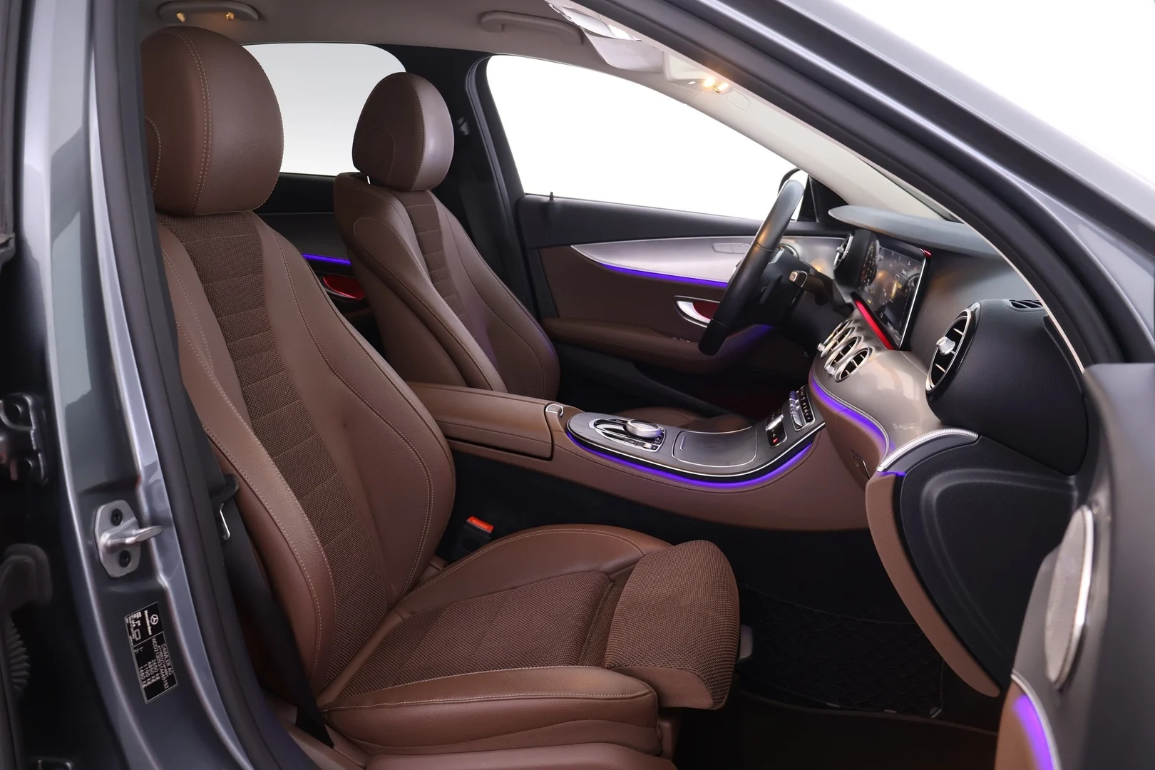 Car Image - 1MWZPlmbHa6sL9YYsFZiLj