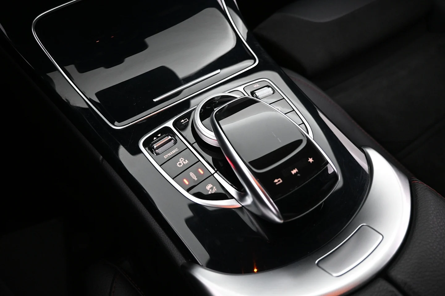 Car Image - ghV4Pdp4vPHql7ponLNp7