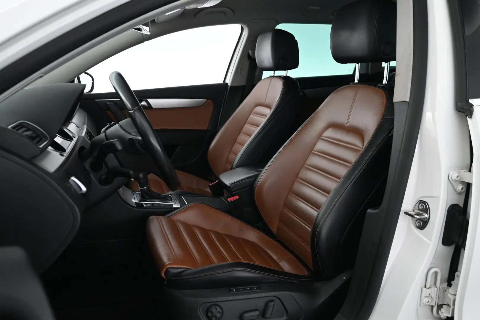 Car Image - 2HmluS9qMGdbo5lBZt9qvB