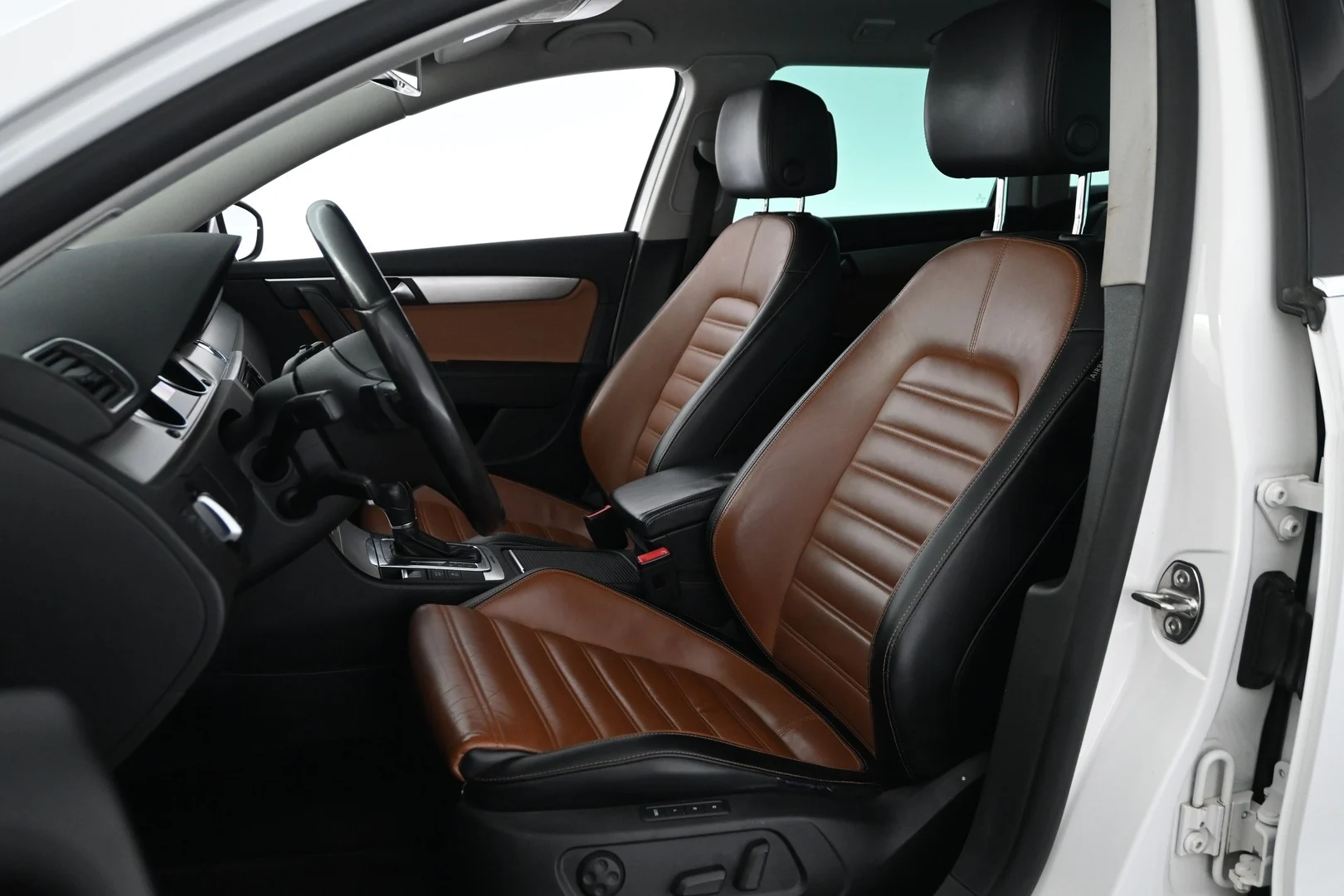Car Image - 2HmluS9qMGdbo5lBZt9qvB