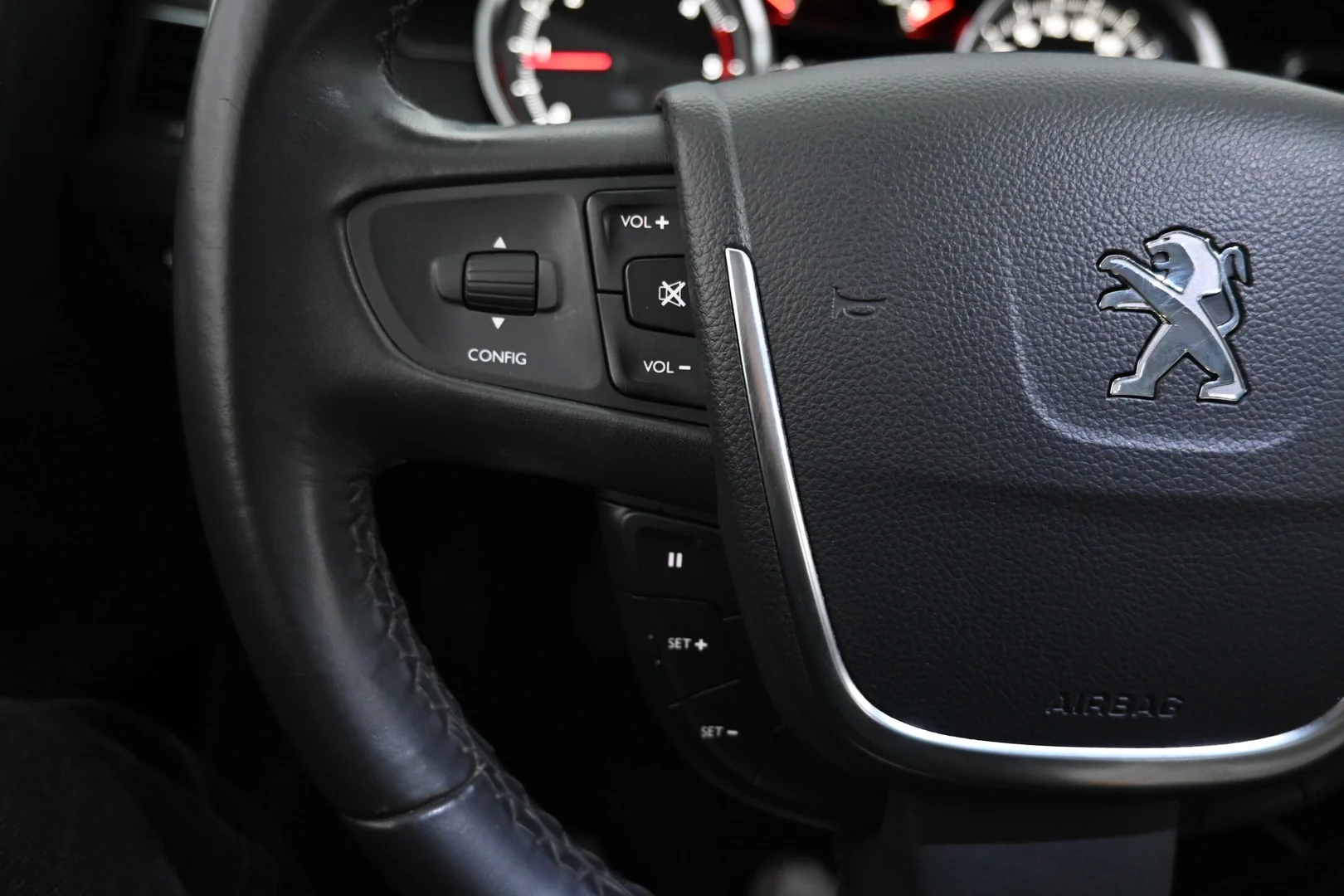 Car Image - 45DTvoiAGSA20WS12nNClK