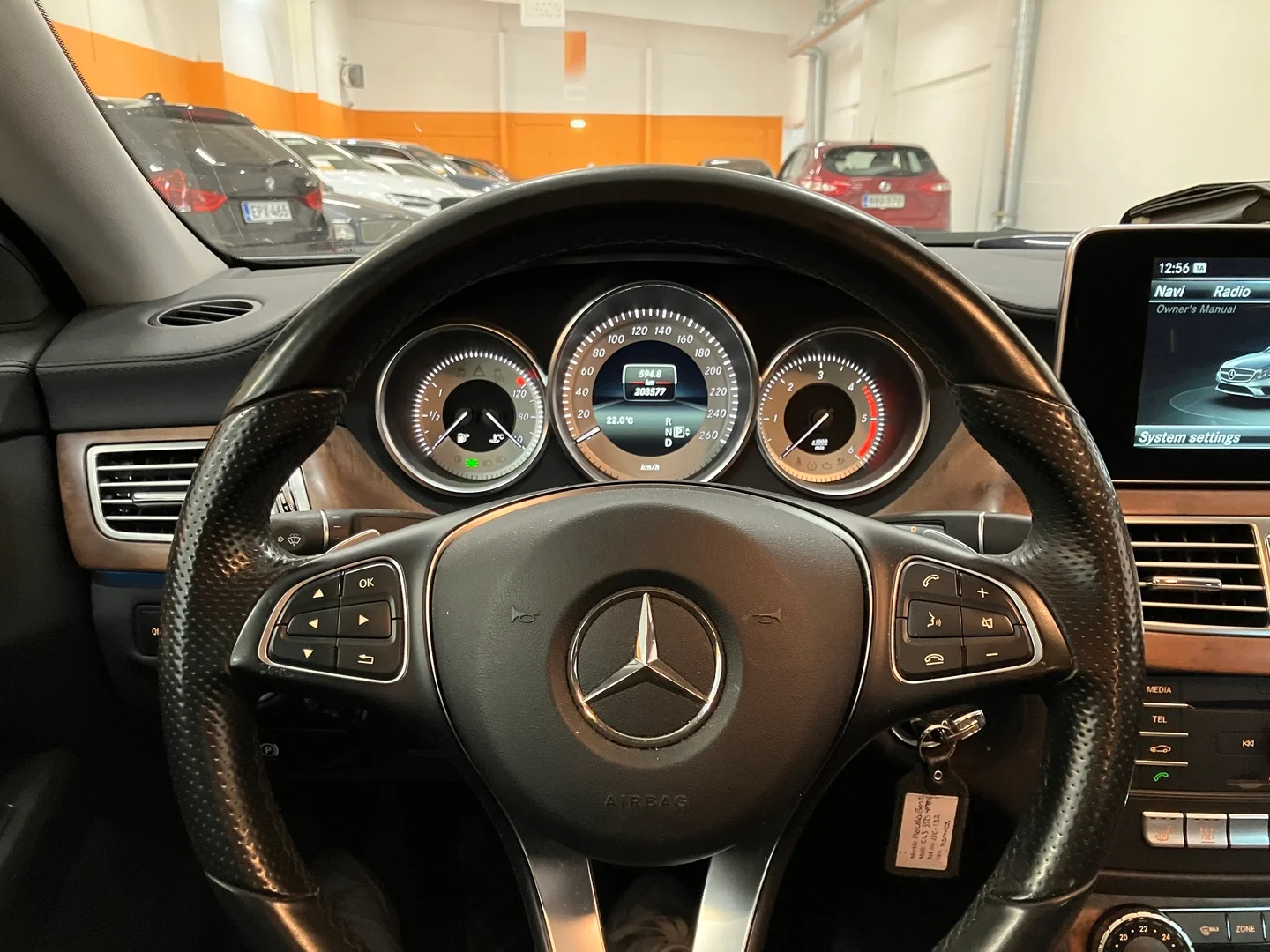 Car Image - IJgOBqvc8hUWnVxC2oeAj