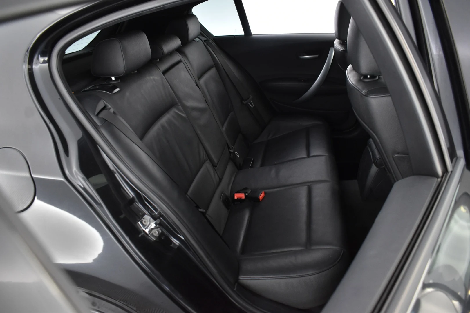 Car Image - 280iaXghs7dBQg2VBFigs1