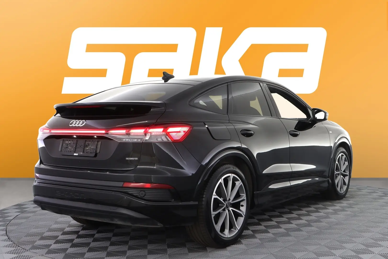 Car Image - 2bX5vKIBSfr9AujxOupn6l