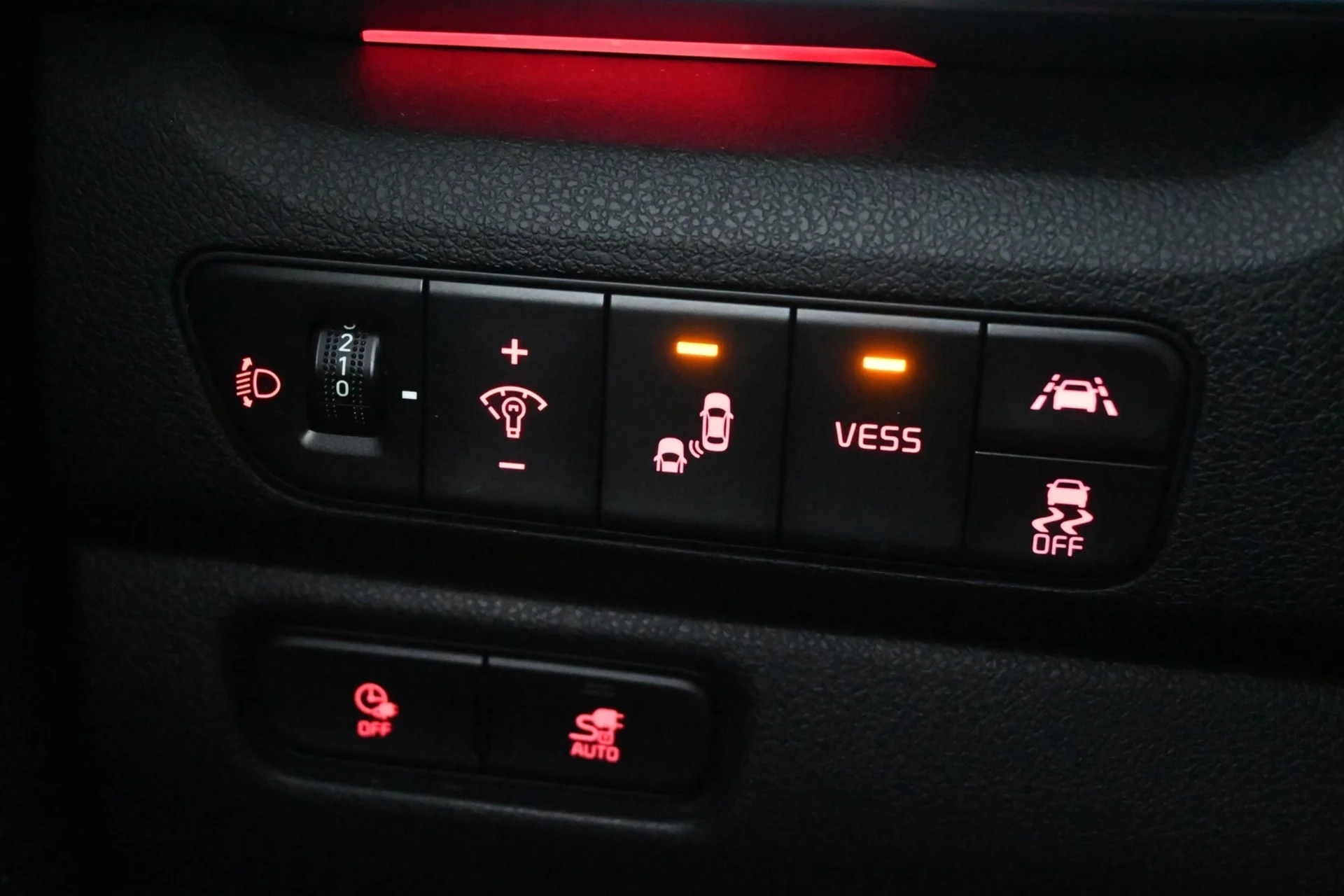 Car Image - 2ZgxaMWiTb2r2sx26KIPHe