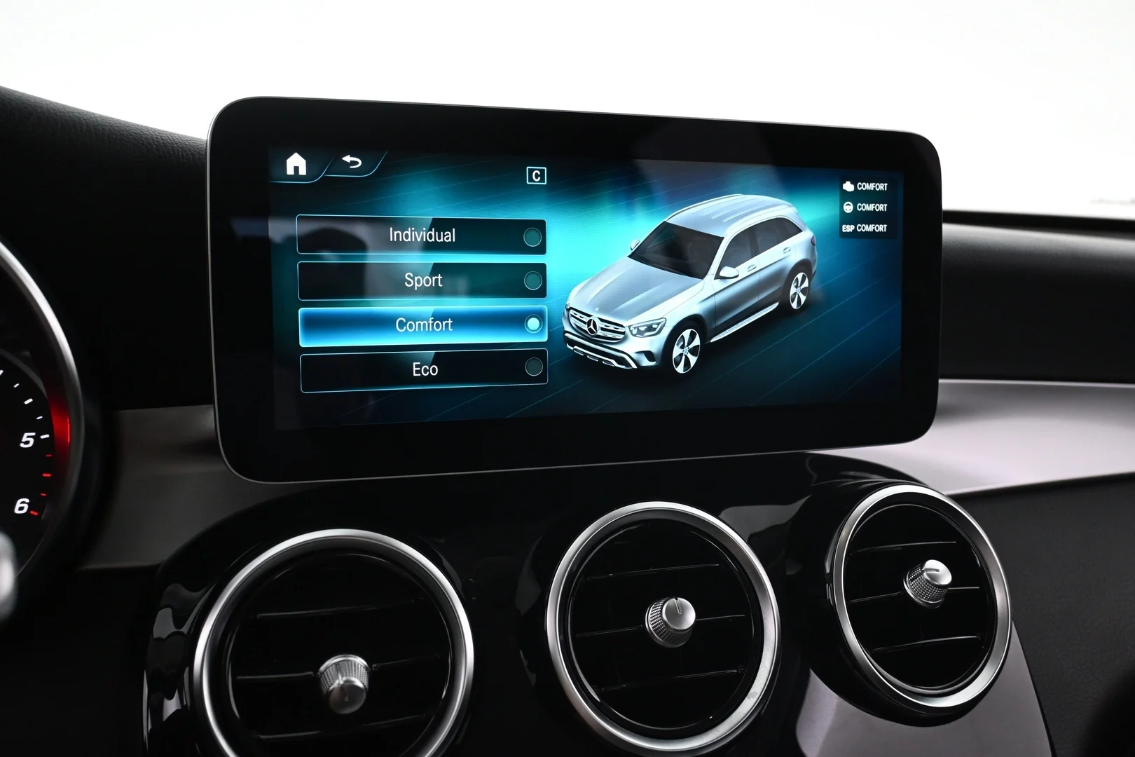 Car Image - 2VhyiIZwJ2dQxOmDFxJhLL