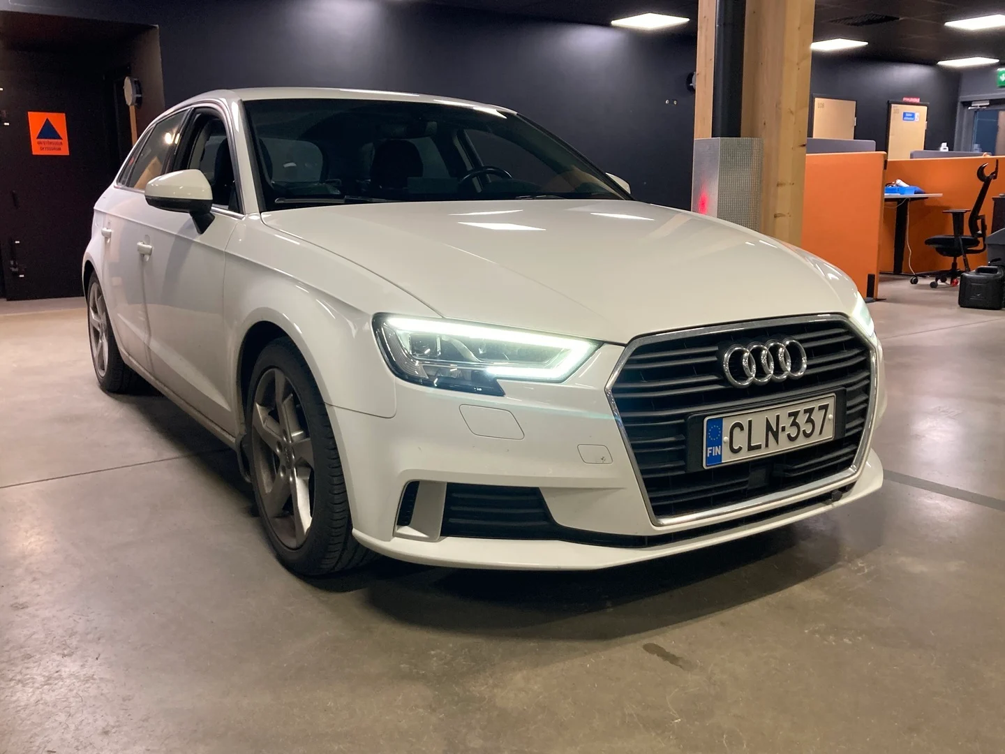 Car Image - OxDdxeDfbuissRTyypvHE