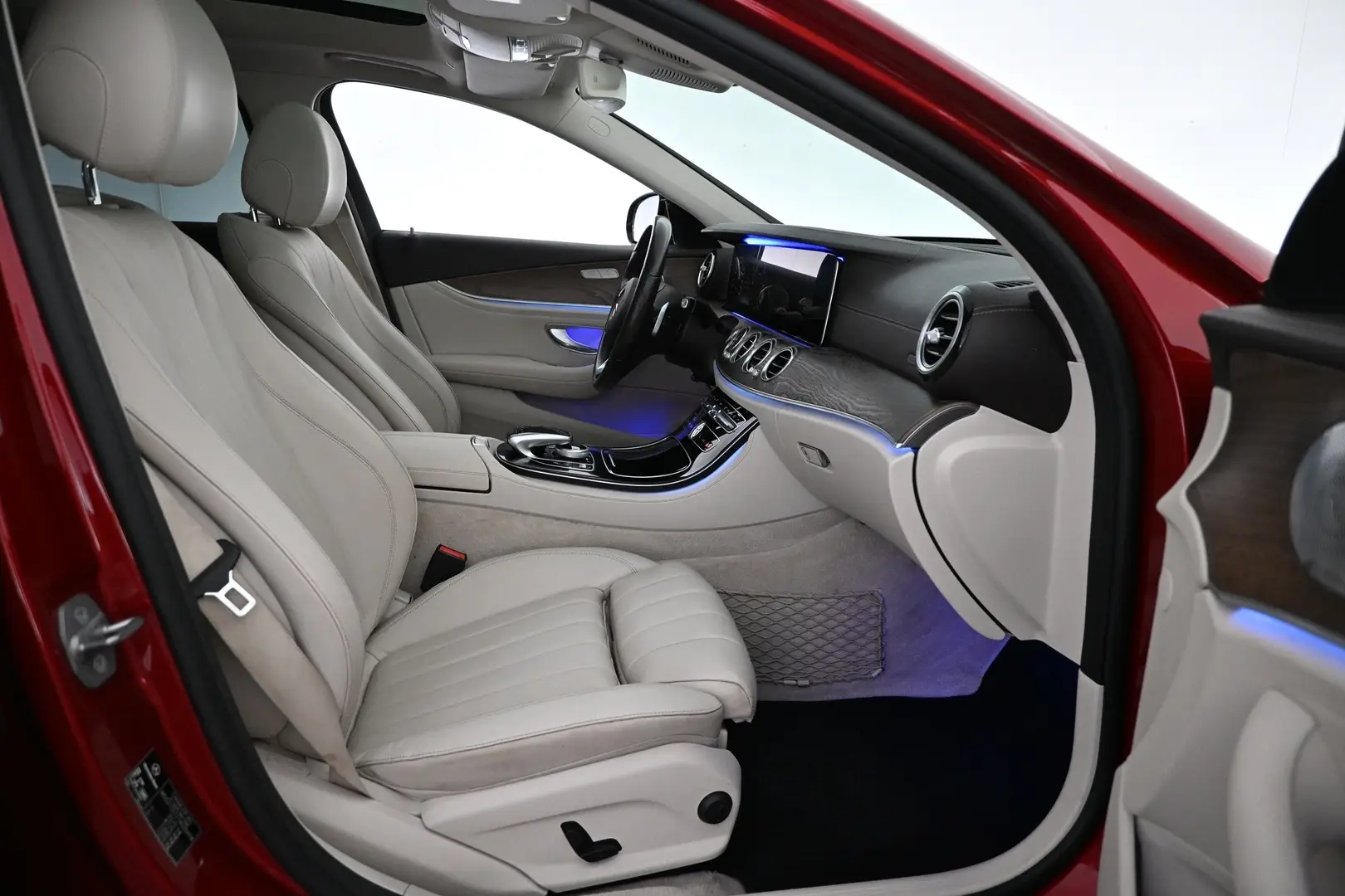 Car Image - aQP3PefgWCqxjXjxu5vbH