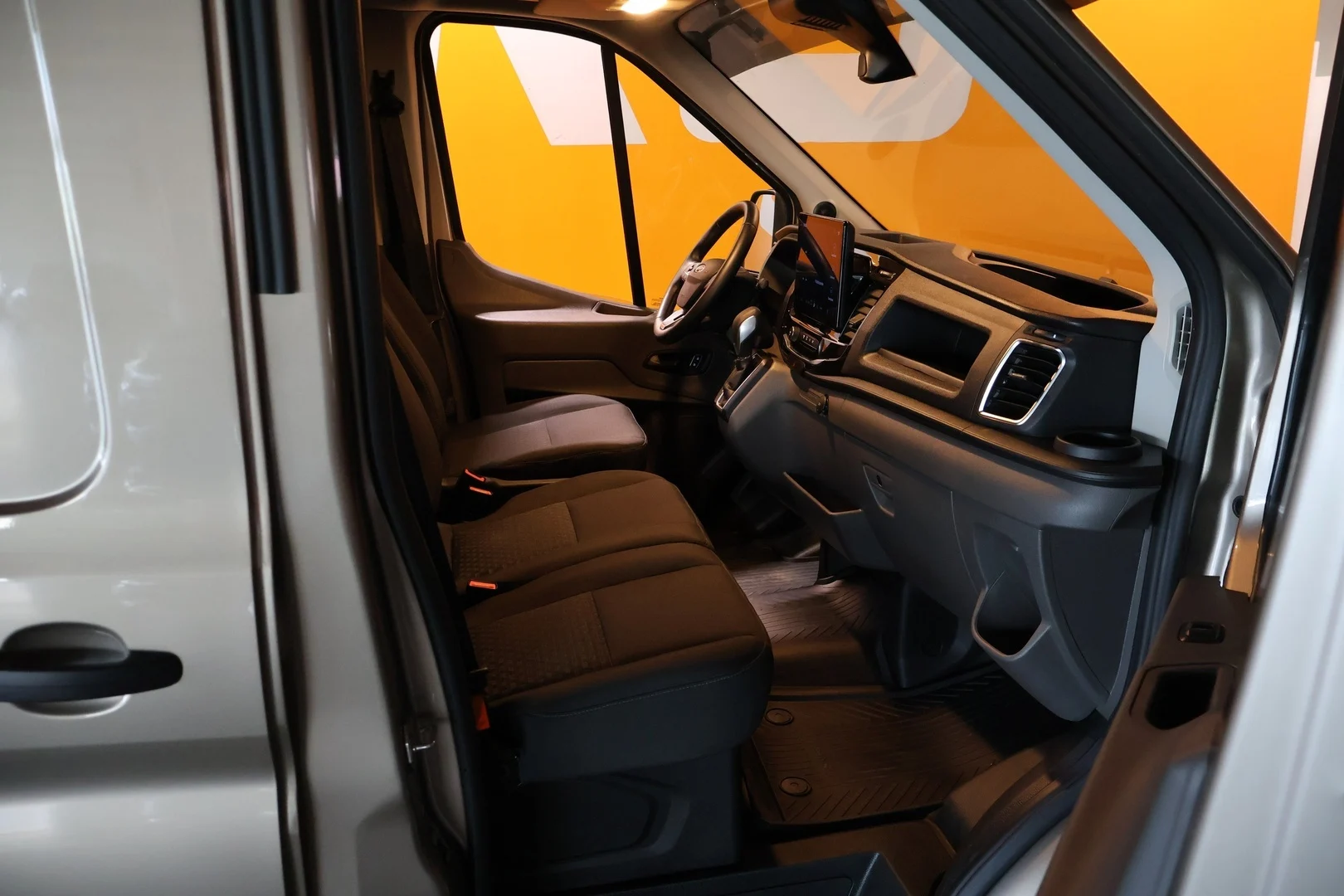 Car Image - 4stfFkjWeT62FWyeHgdrXK
