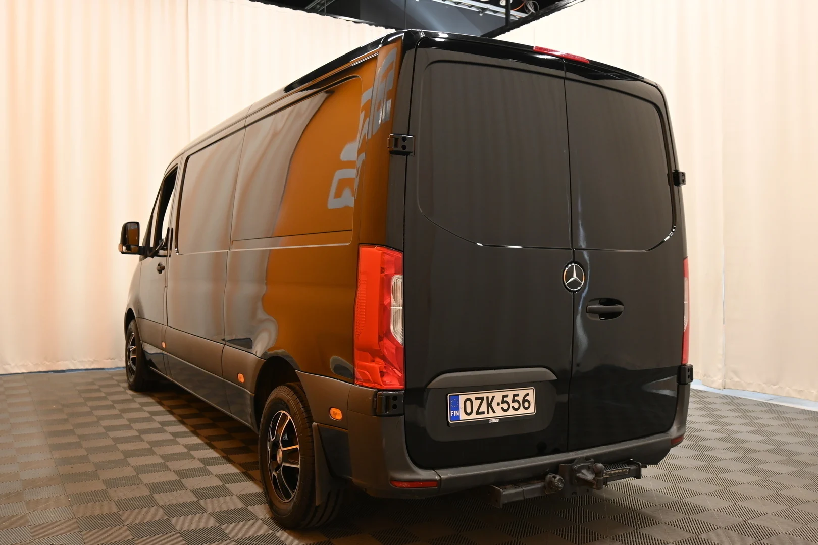 Car Image - 7eiNfV2ME8gYSW3vamd9YL