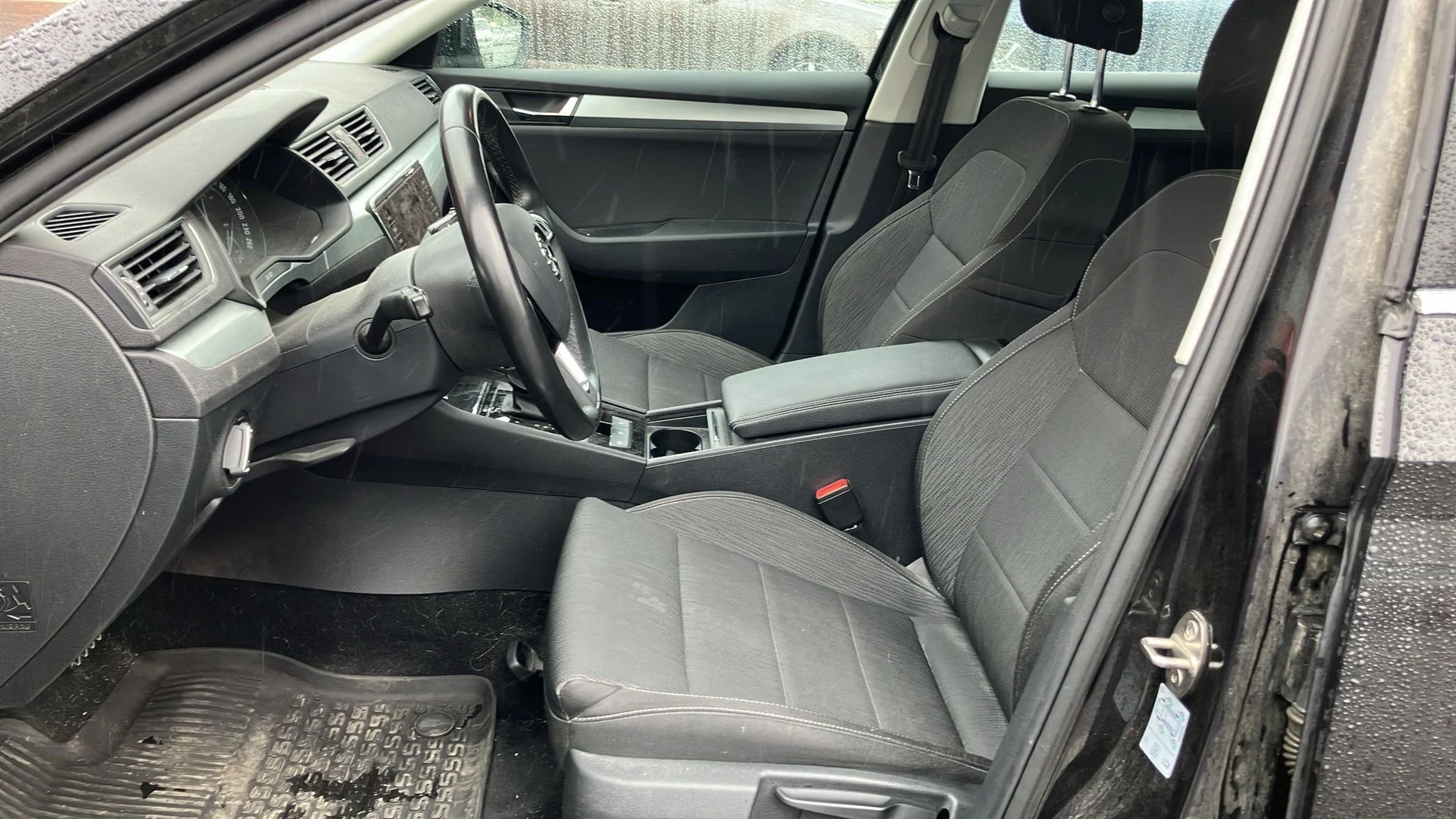 Car Image - 3NJBhC9KpcNCTqSe2kN45h