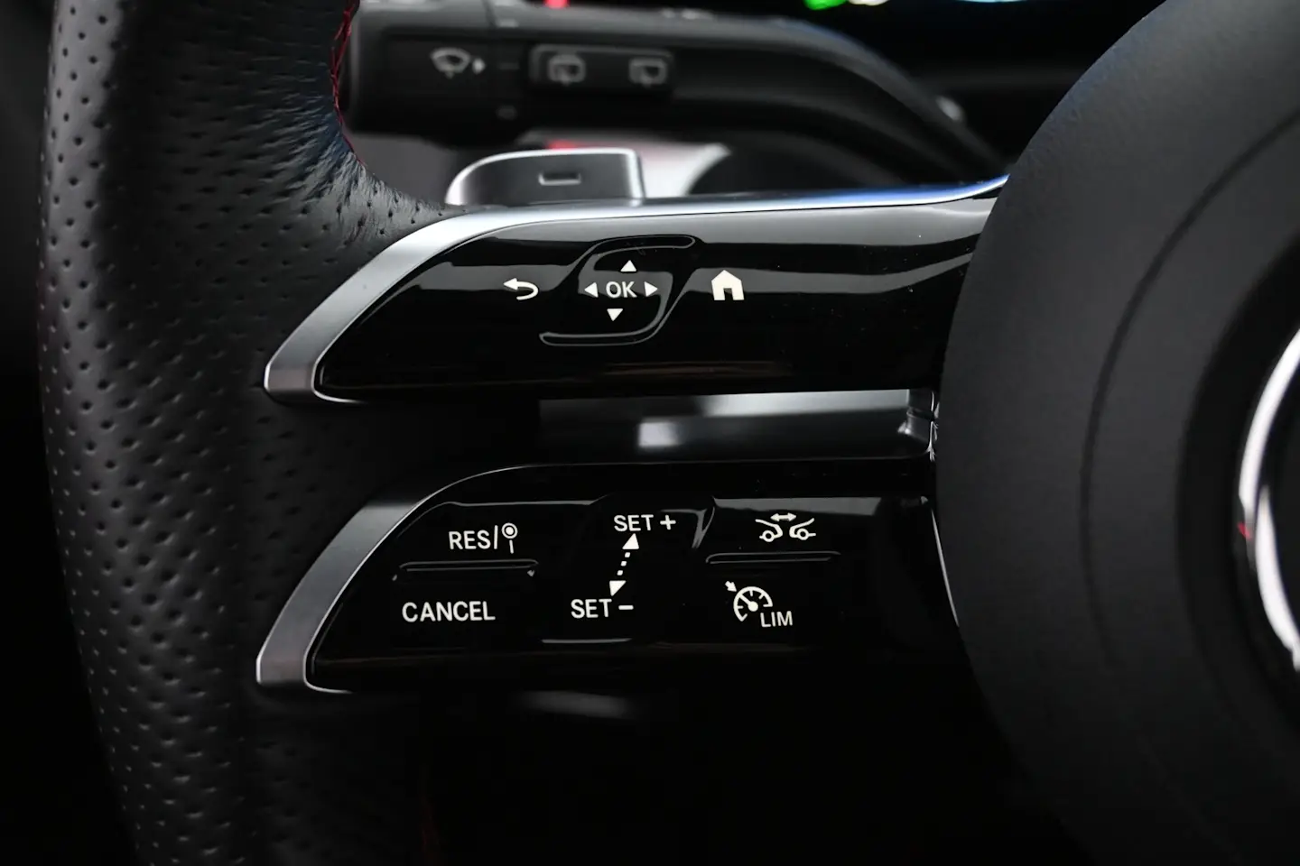 Car Image - 2Nfziu1VwiOc6Bh464ES4F