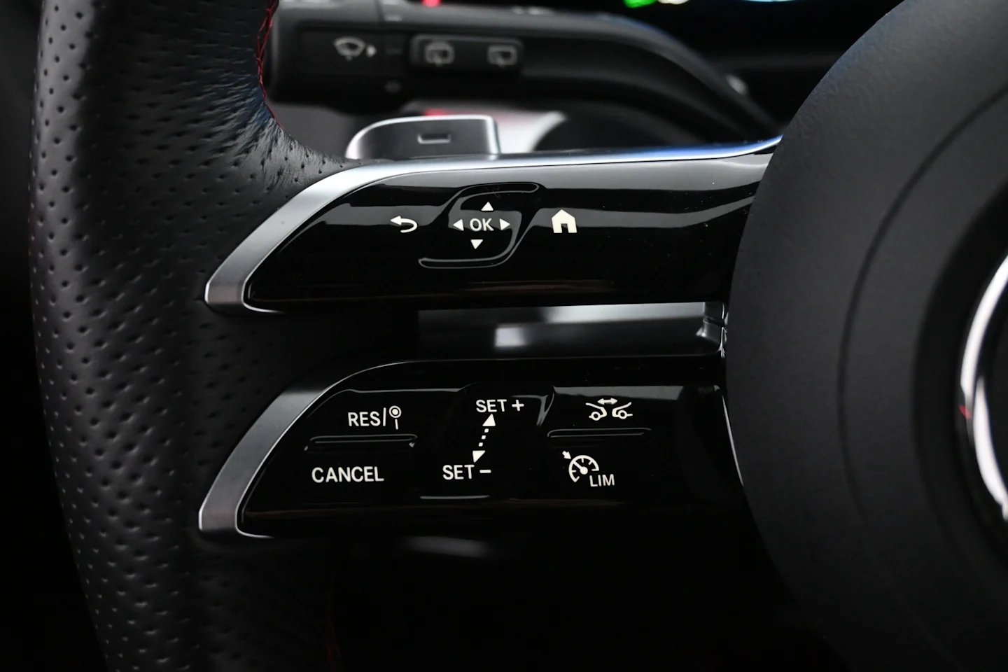 Car Image - 2Nfziu1VwiOc6Bh464ES4F