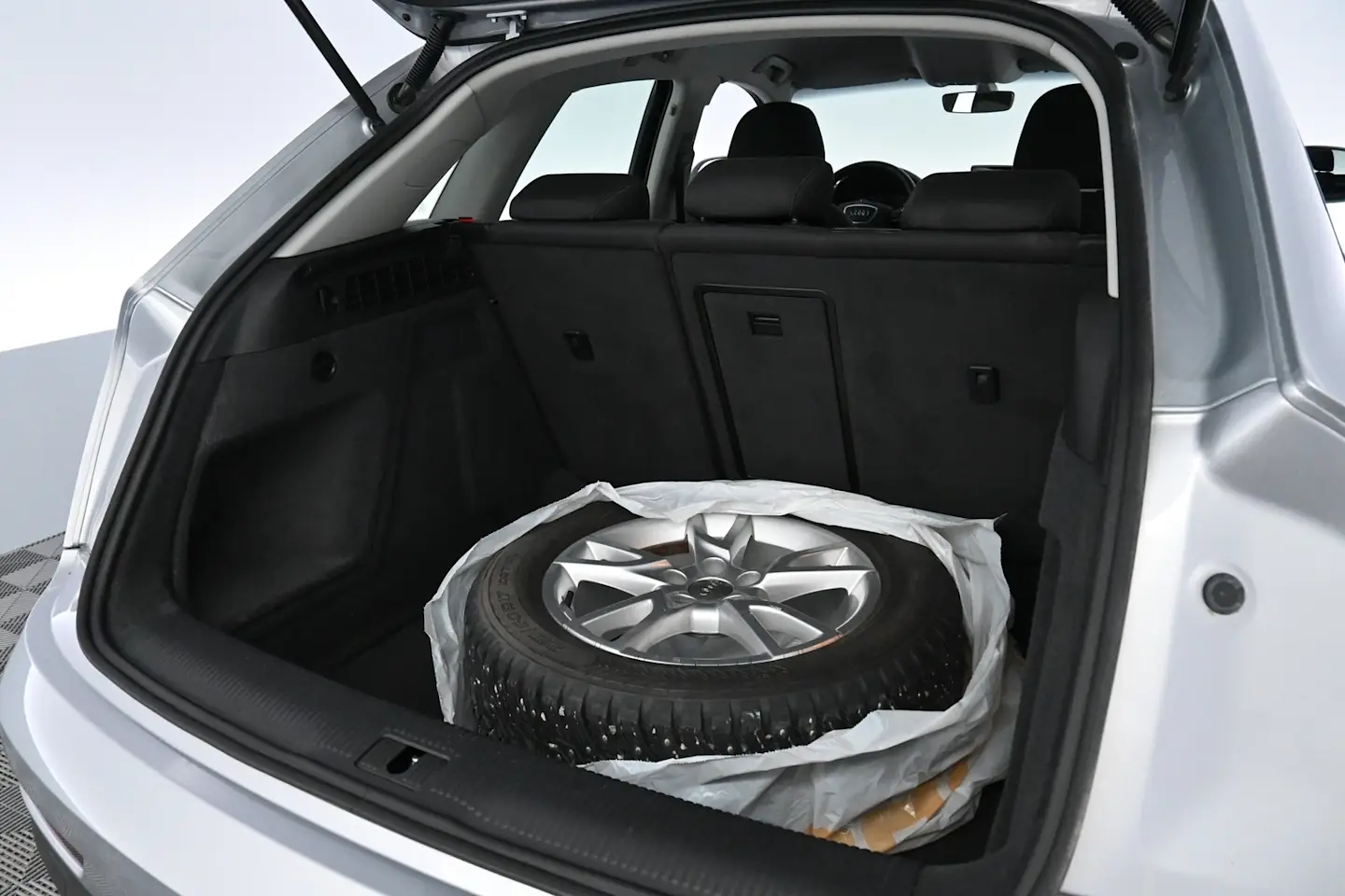 Car Image - BRoqz87Qnyf7EOTT4A2cp