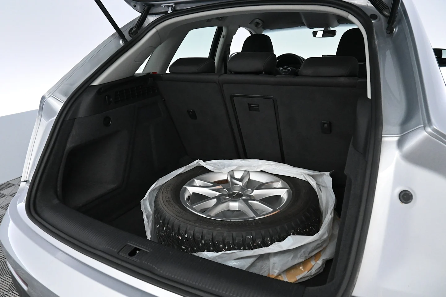 Car Image - BRoqz87Qnyf7EOTT4A2cp