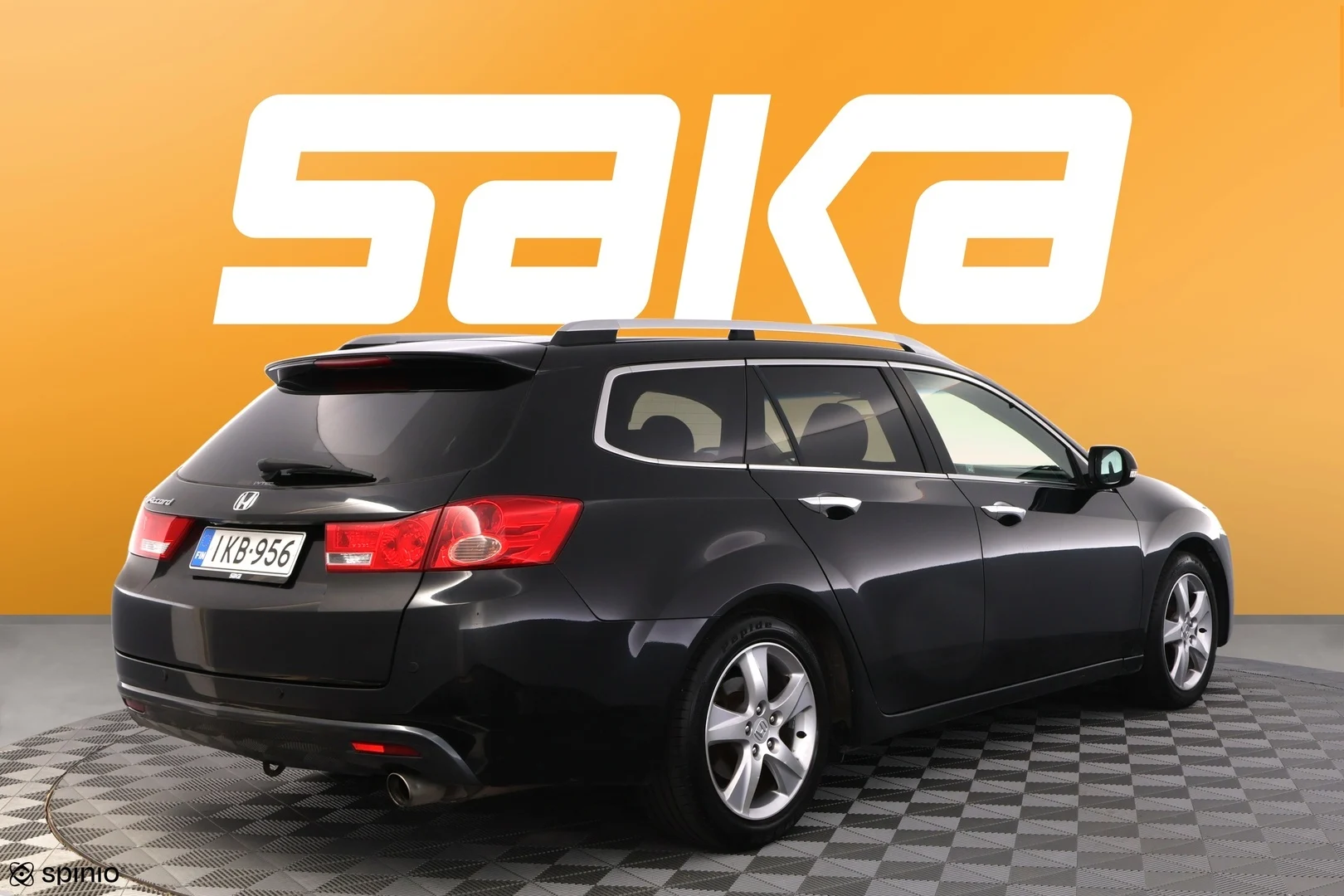 Car Image - 1eaCaY20Fm7yLA5C3eZwJQ