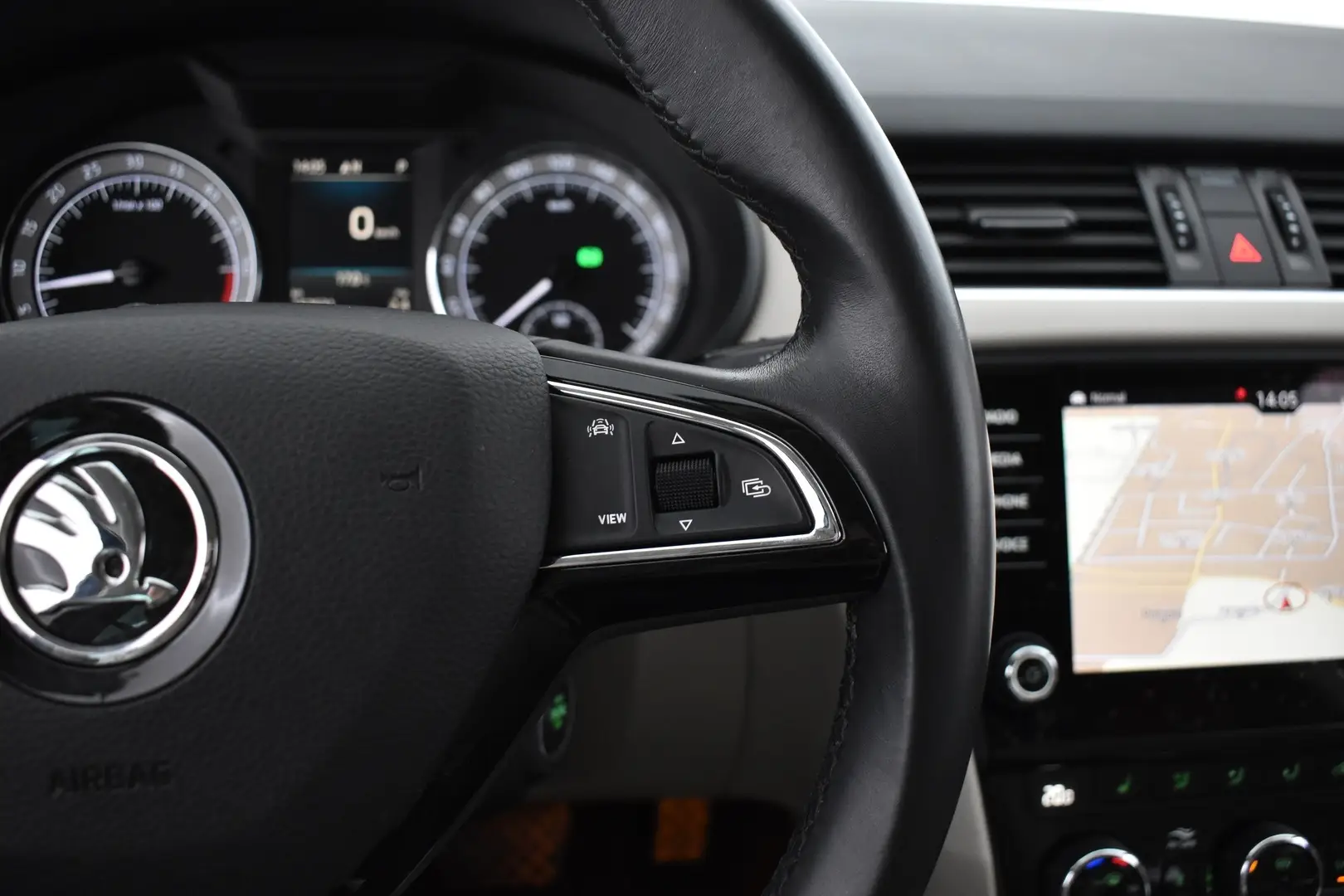 Car Image - 2A6N87Rp9LIGAb9RUVqpZJ