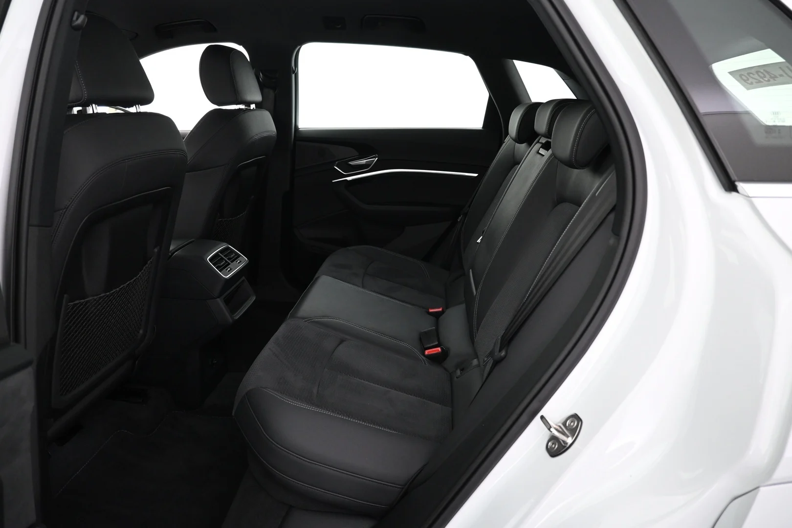 Car Image - T1KYOaHhWSF9HJmvUZSN0