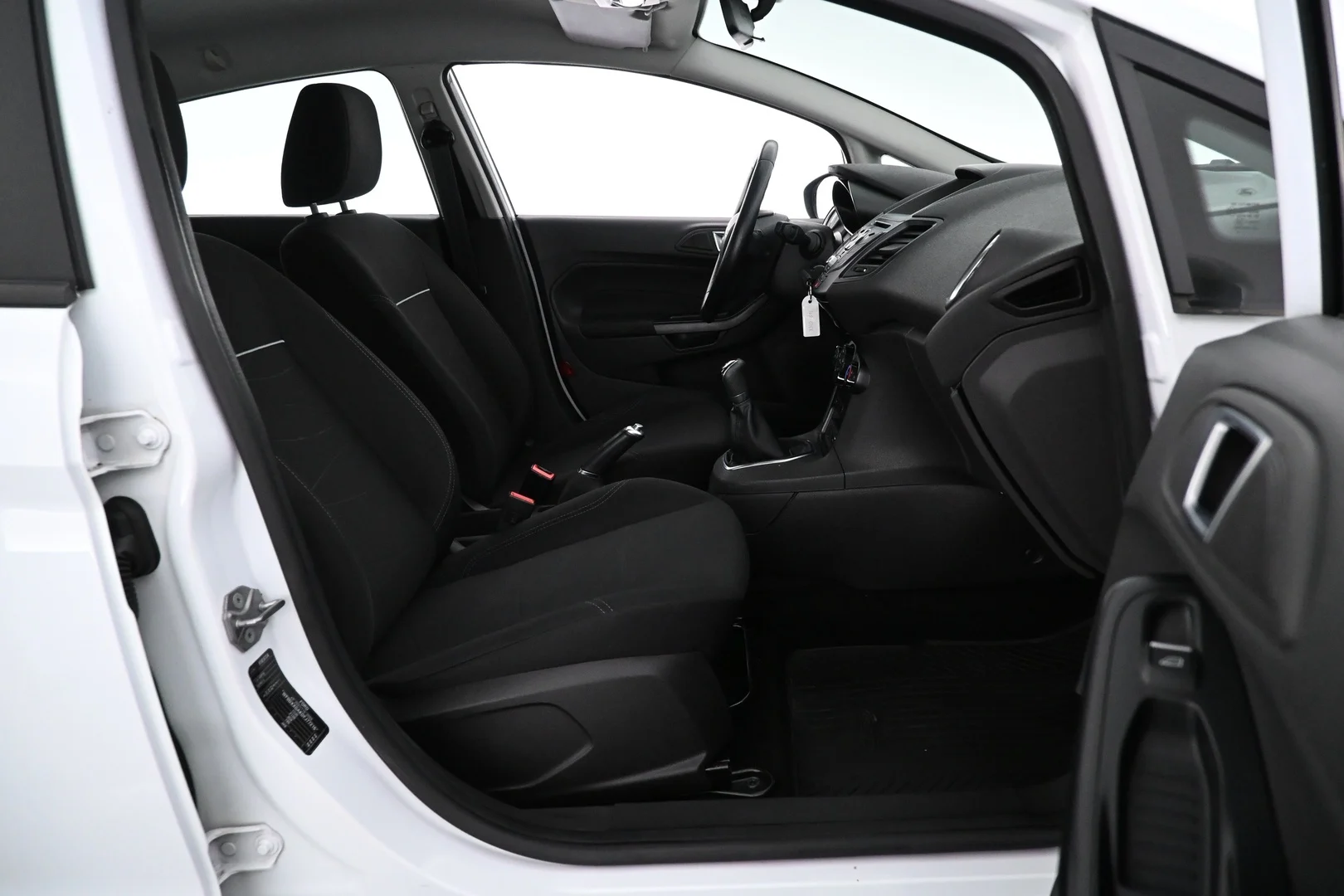 Car Image - 6hZu1fHt3KddHqrdcbBy2k