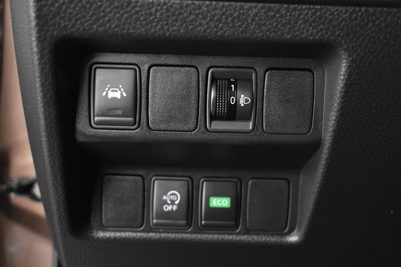 Car Image - 3eLwehEZ5DqPDSTQvRY3En