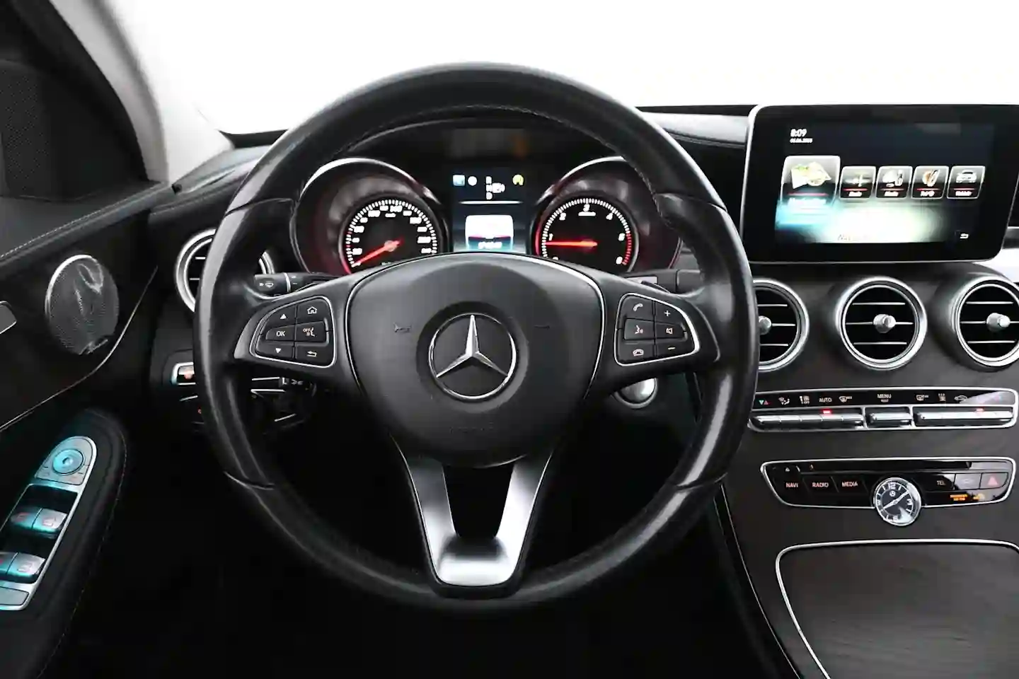 Car Image - se1VMIXdGUHLDtBpwiwz9