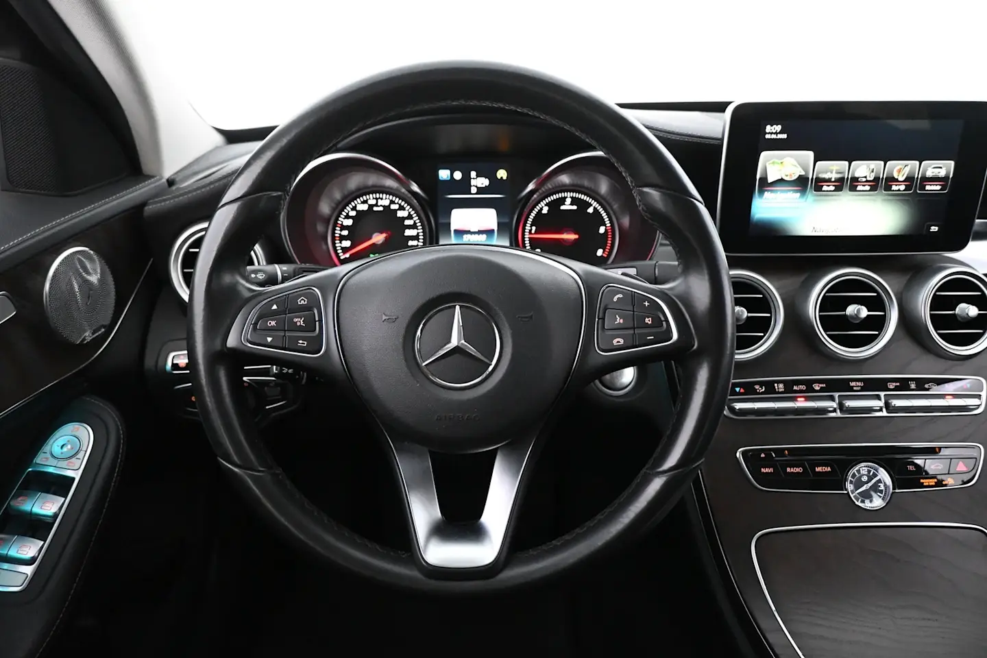 Car Image - se1VMIXdGUHLDtBpwiwz9