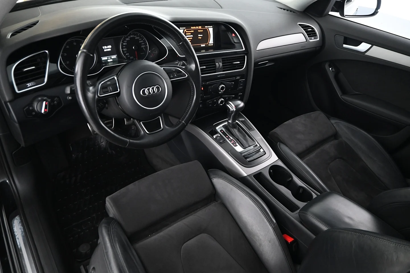 Car Image - 6kpfvQDEKedfsMrn5d0Ei0