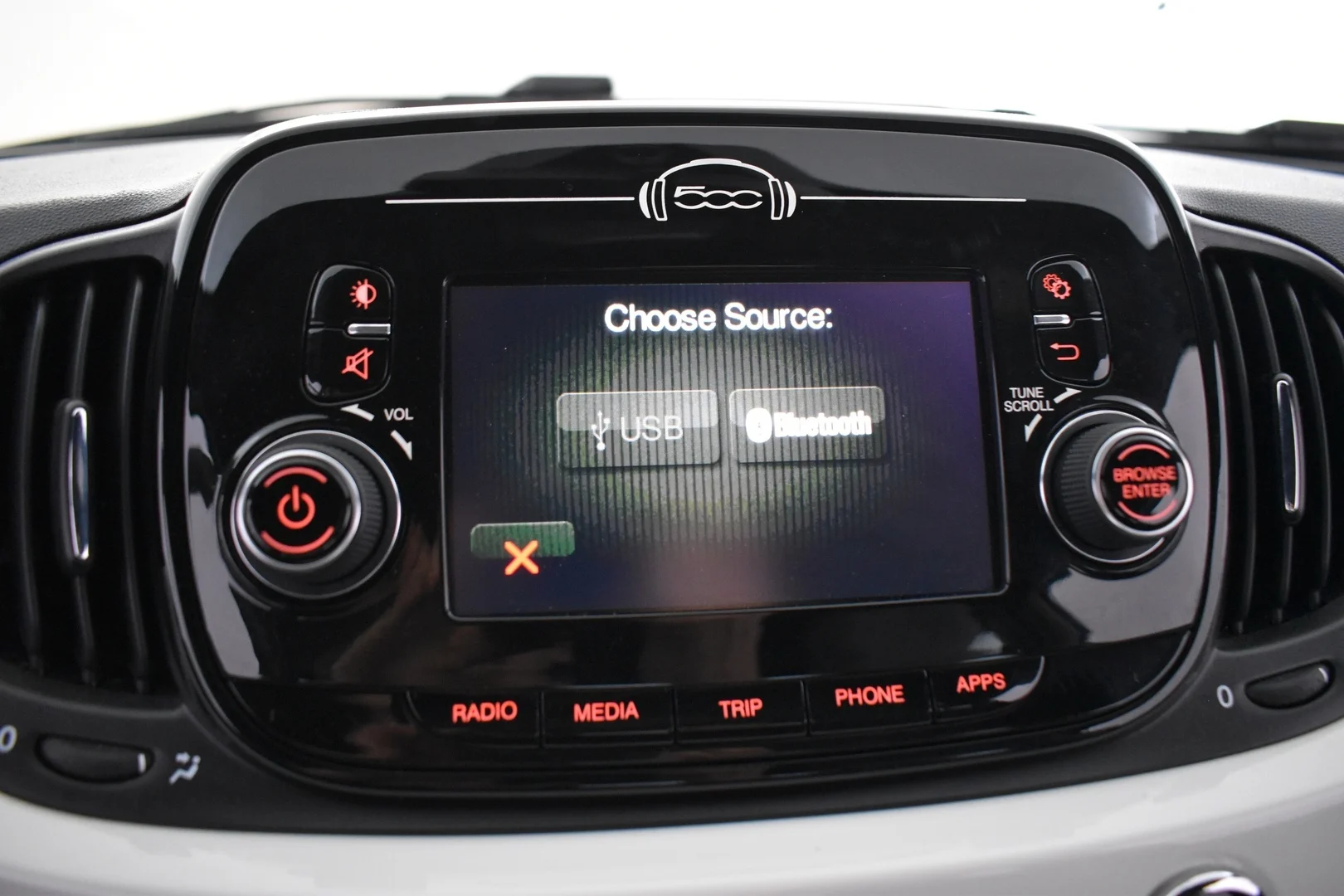 Car Image - 5Bnc0J8KgiT0DnTj2lmCXq