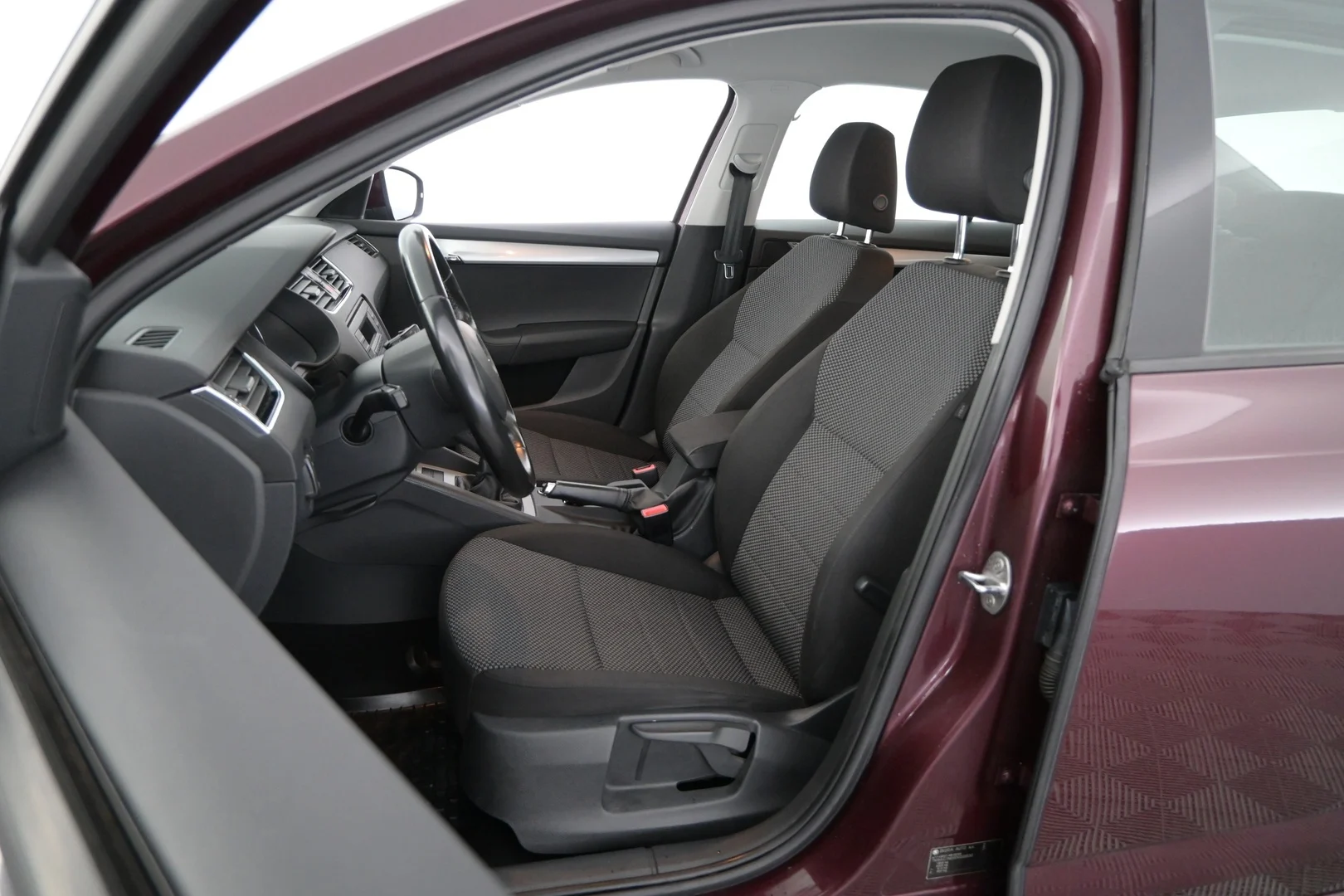 Car Image - 3pB152dZ9HEXegbXaX8Q10