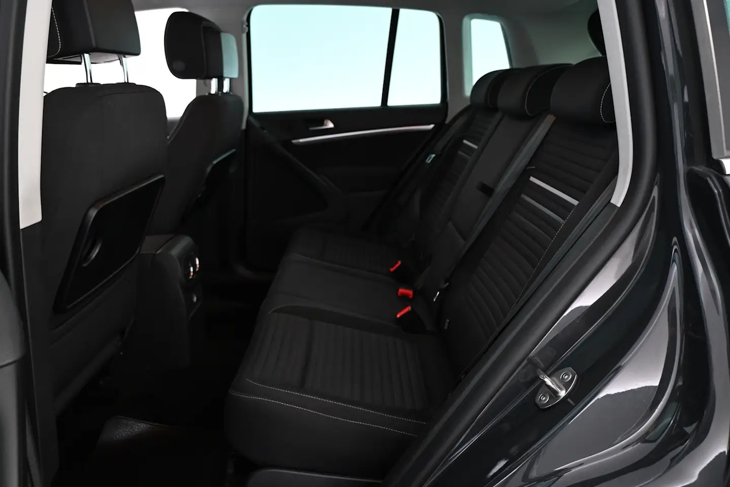 Car Image - 2aATPWRVwn9w4ql0MwtKul