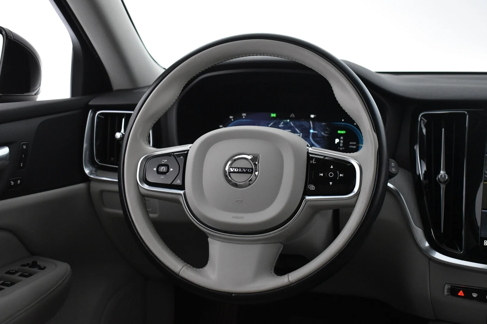 Car Image - 4WnqqSWH00hcIwQev0c6mD