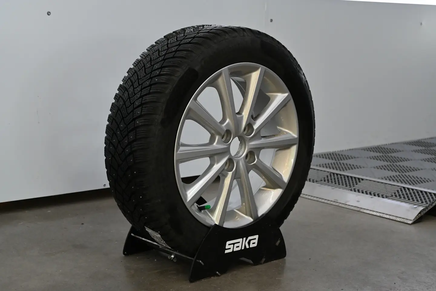 Car Image - 7Kmx55kKmZbqVykgPtc0av