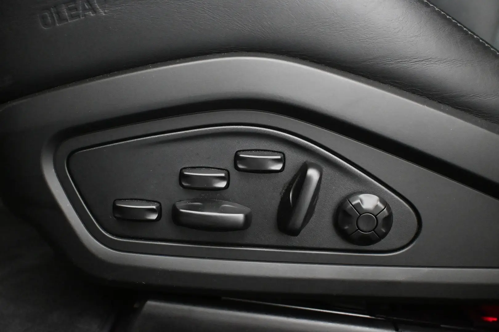 Car Image - 56LxVXfXumyknUjqB9NrIc