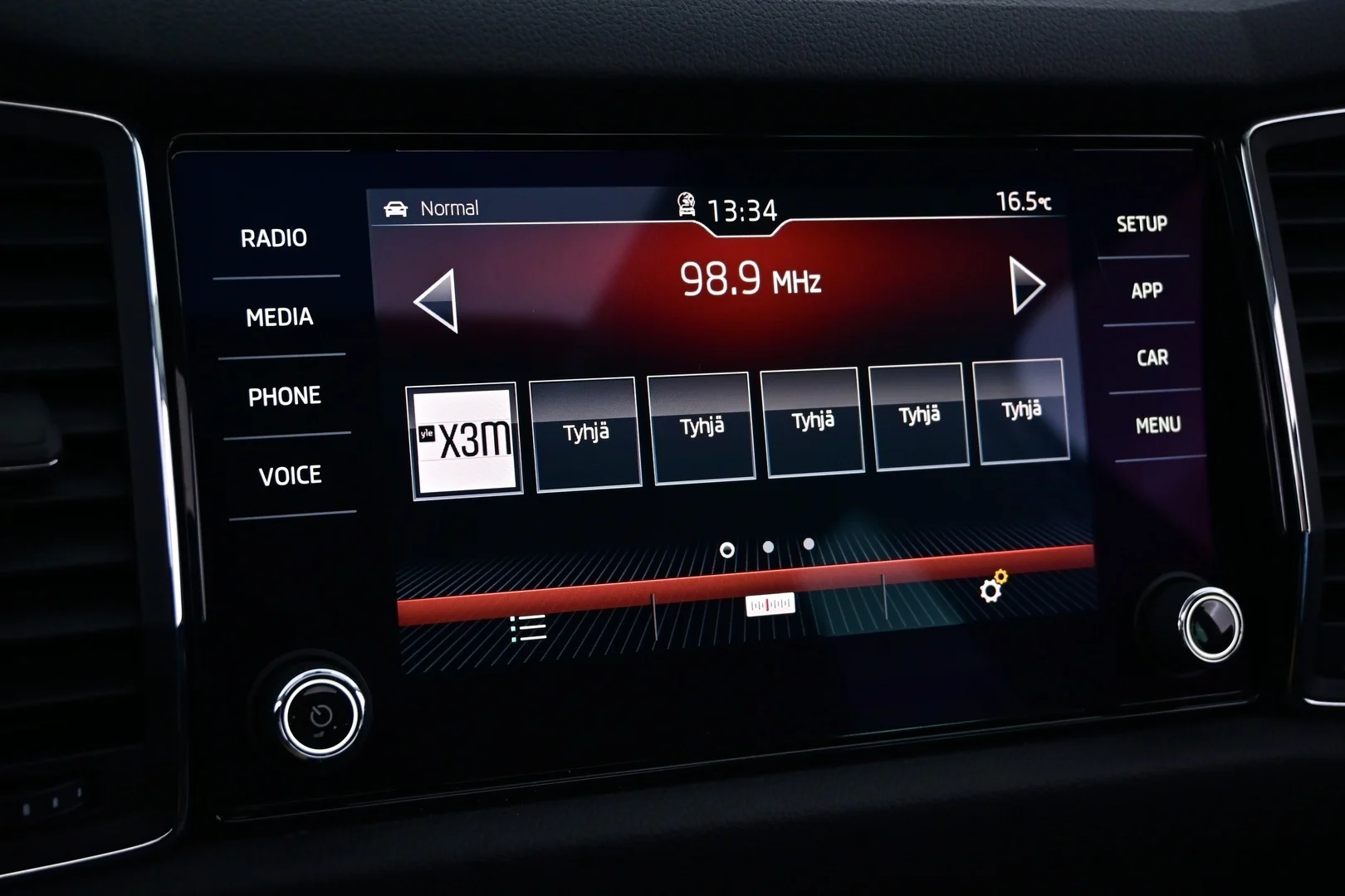 Car Image - 1YqRq9klYtPRA81f5qw61d