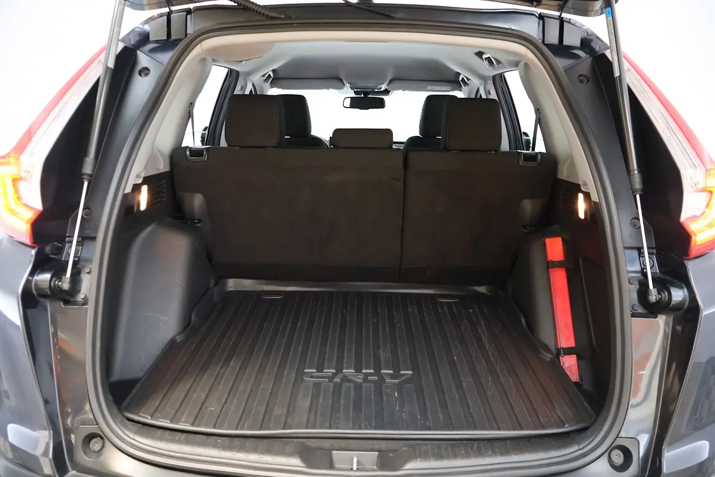 Car Image - 1hXmMYF85YESook5btj8TR