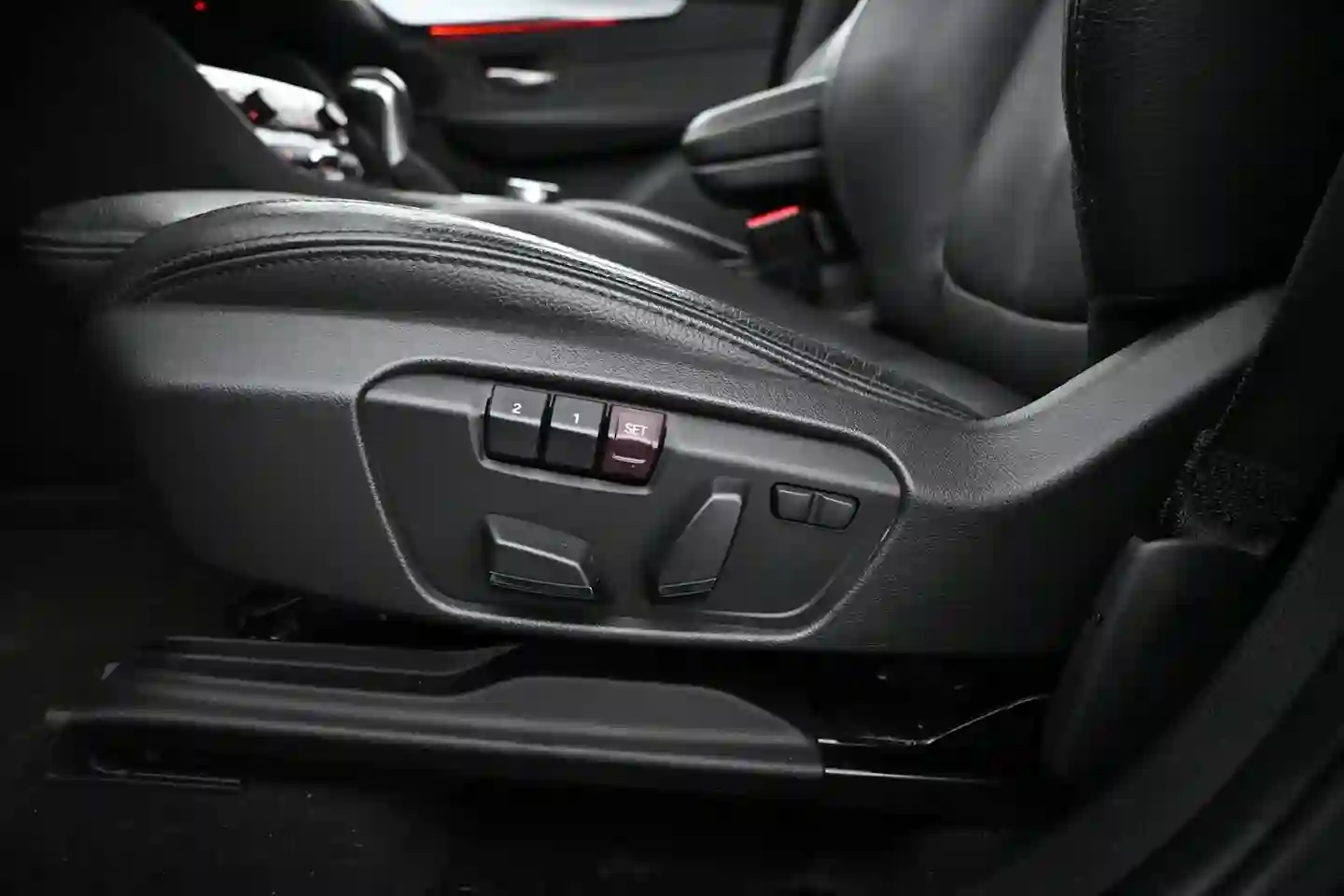 Car Image - 3rKRjIFMn0xga0aad6COtX