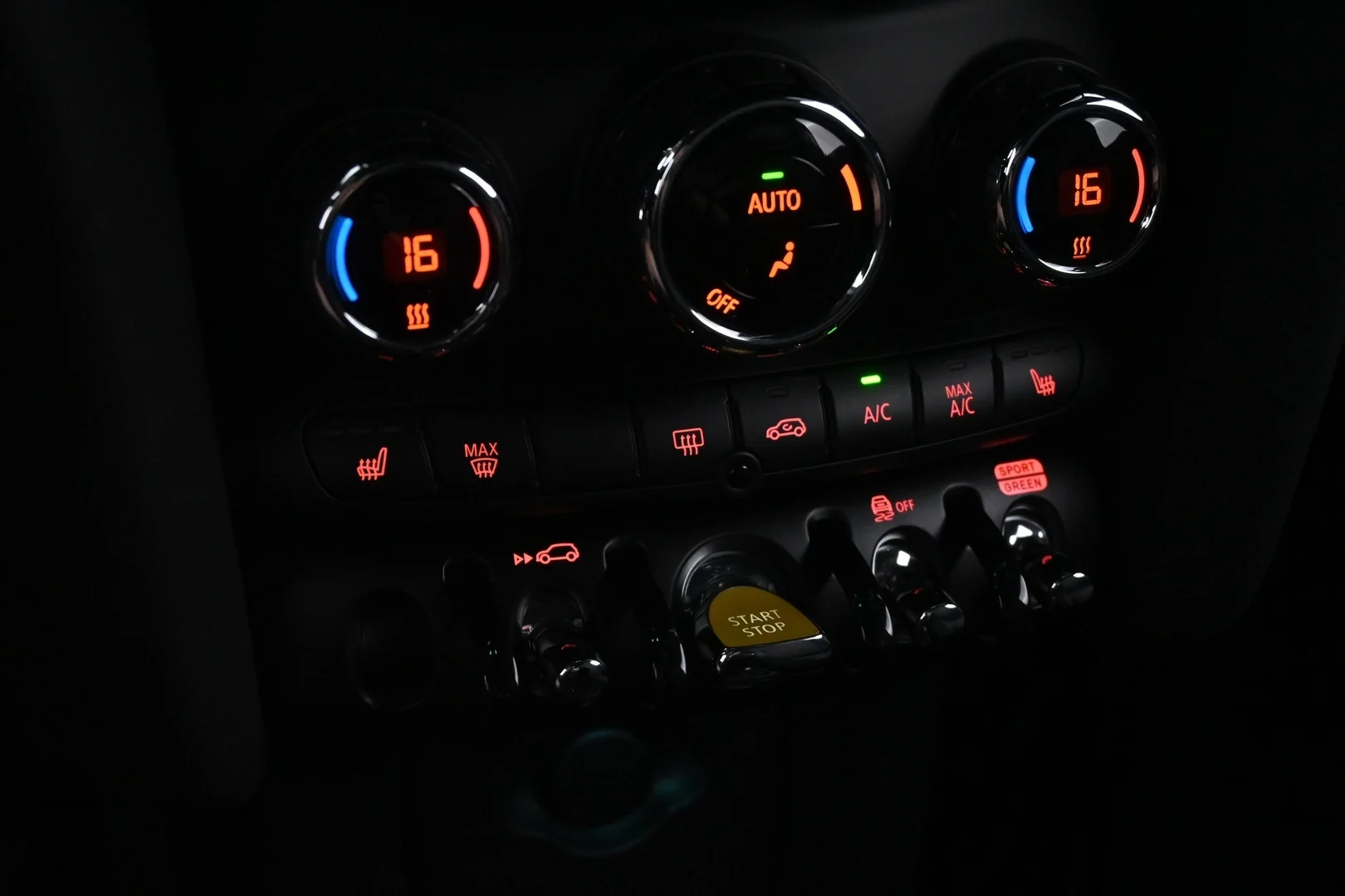 Car Image - 74bftM1mEU7pDPKpQEI2hU
